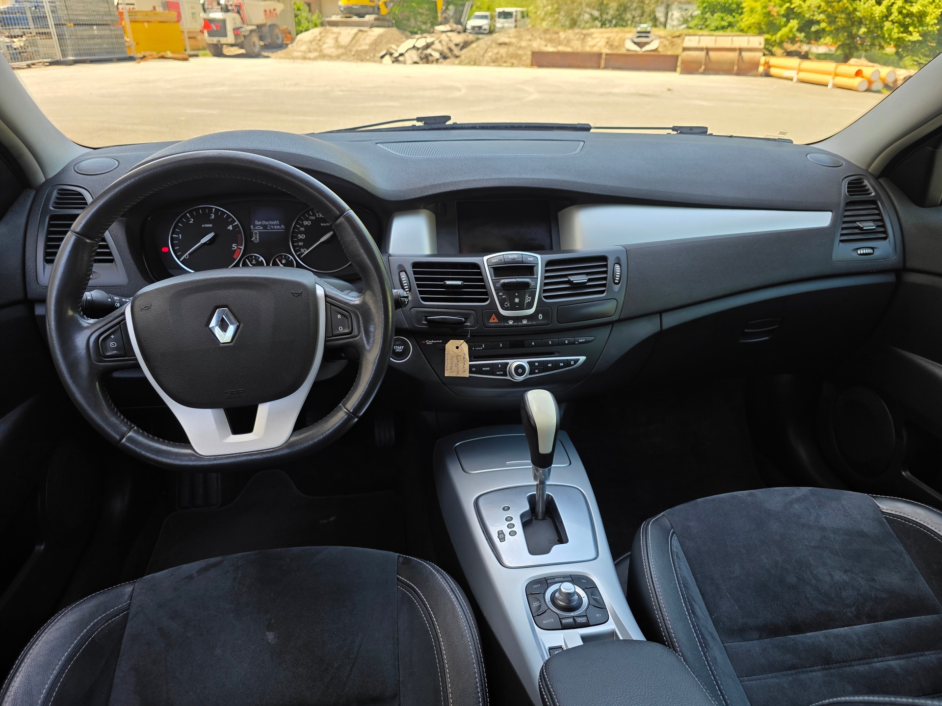RENAULT Laguna Grandtour 2.0 dCi Dynamique Automatic-image-18