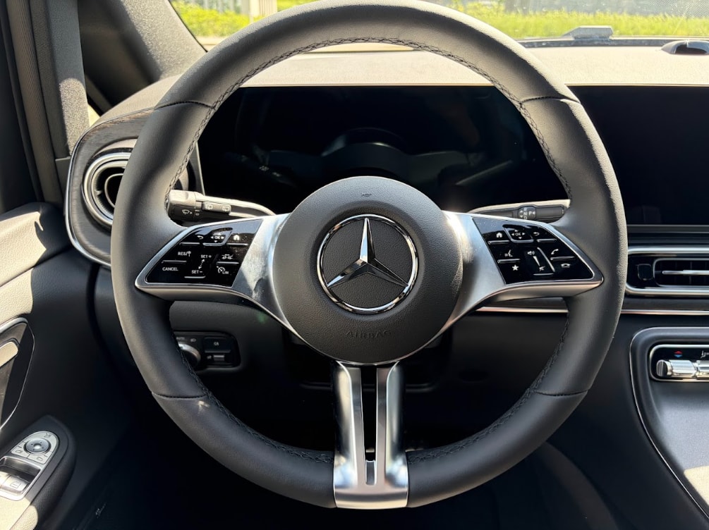 MERCEDES-BENZ V 250 d TREND Lang 4MATIC-image-19