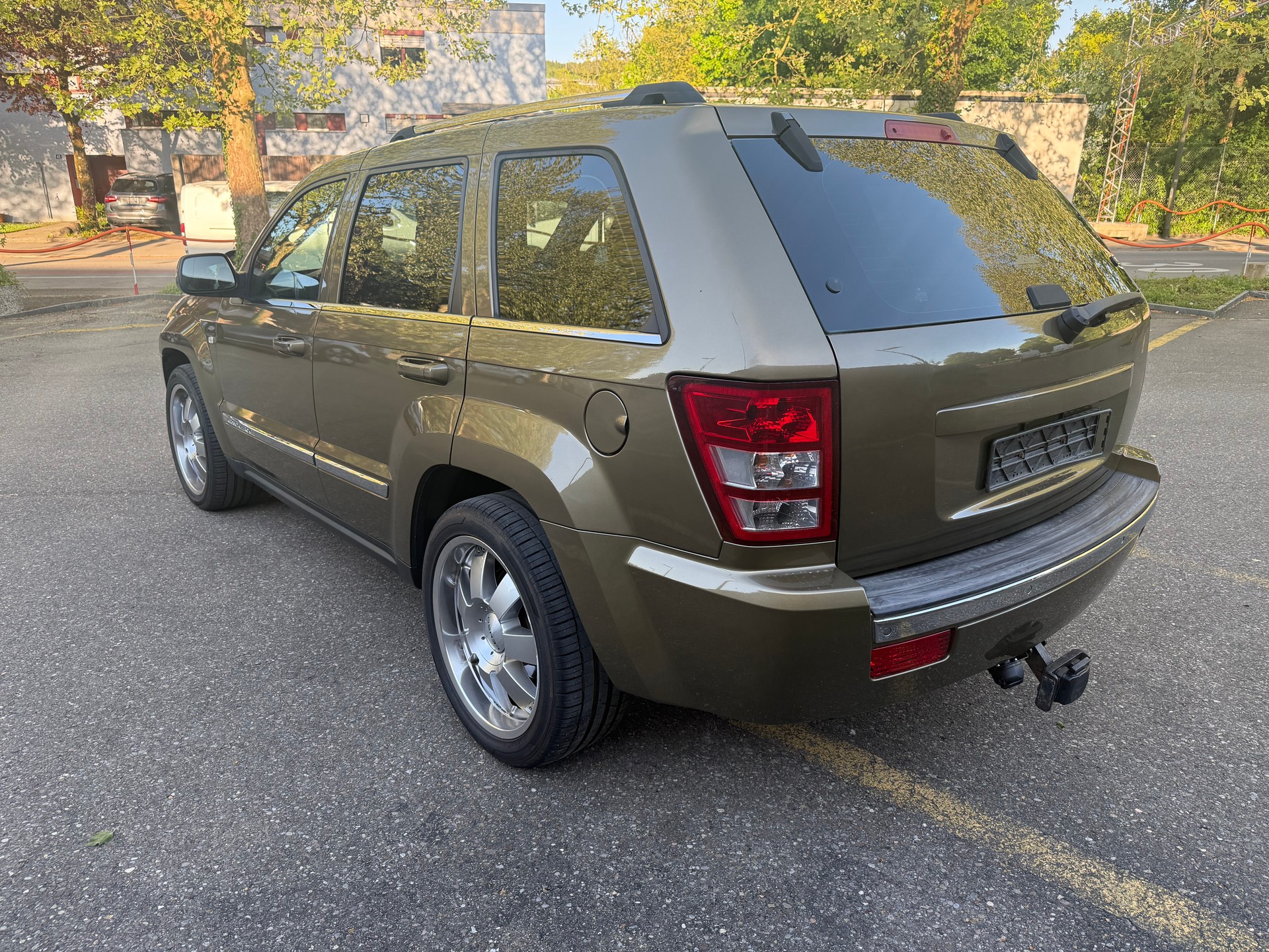 JEEP Grand Cherokee 4.7 Overland Automatic-image-5