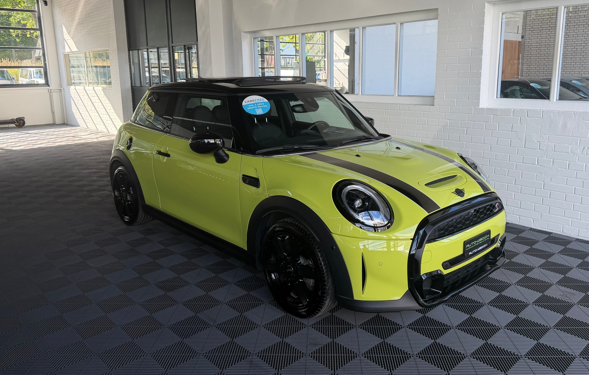 MINI Cooper S 178 PS (CH) MINI YOURS TRIM +PREMIUM PLUS Steptronic DKG