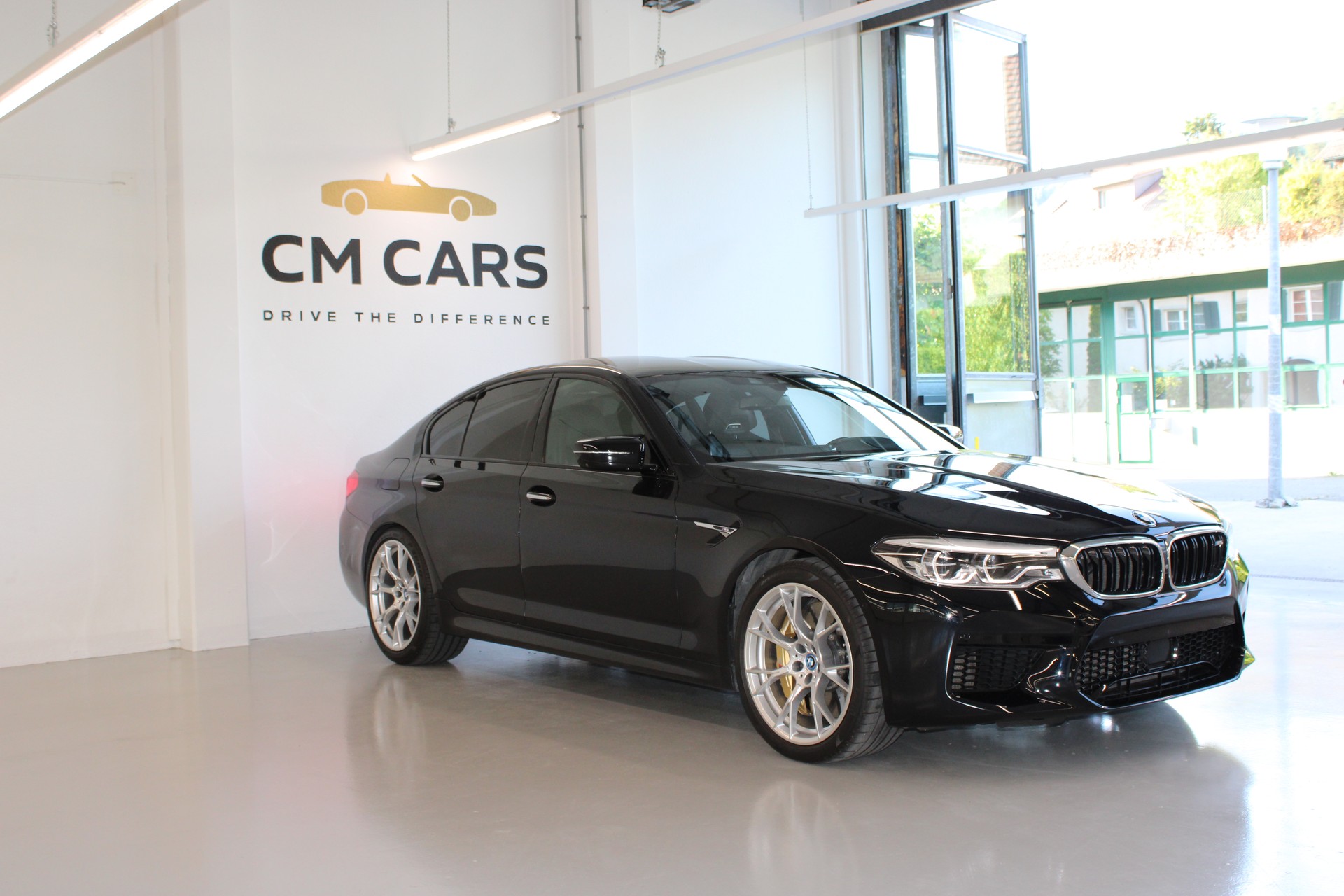 BMW M5 xDrive Drivelogic-showroom-element-2