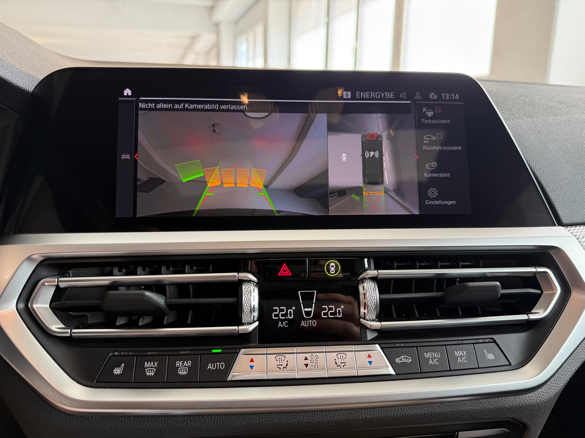 BMW M240i xDrive M Sport Pro Steptronic-image-11