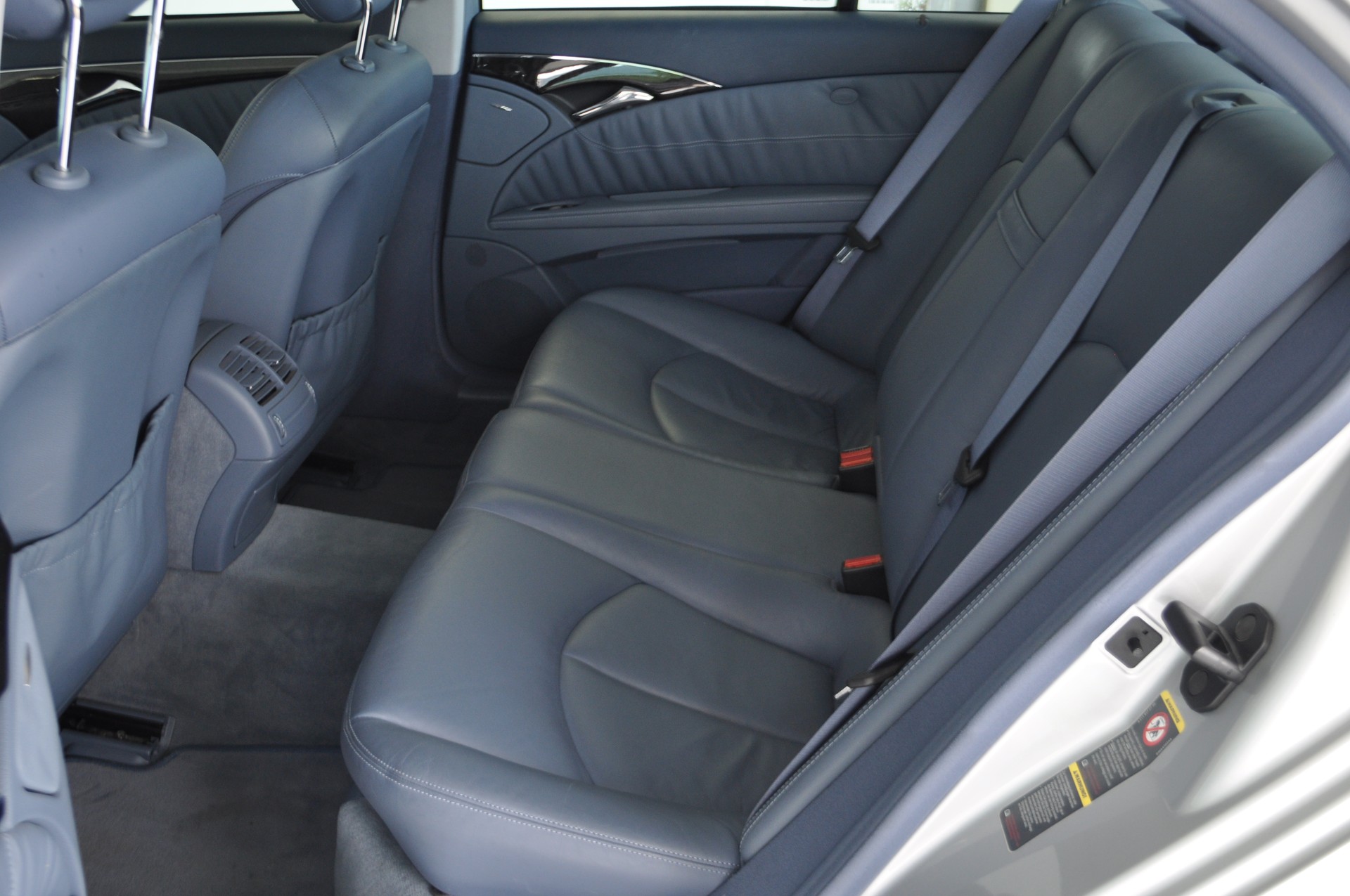 MERCEDES-BENZ E 320 Avantgarde 4Matic Automatic-image-10