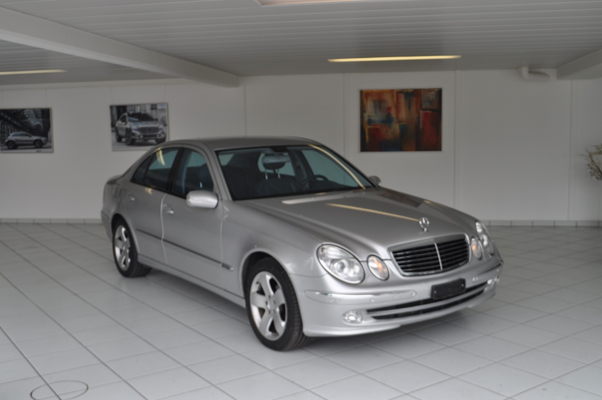 MERCEDES-BENZ E 320 Avantgarde 4Matic Automatic