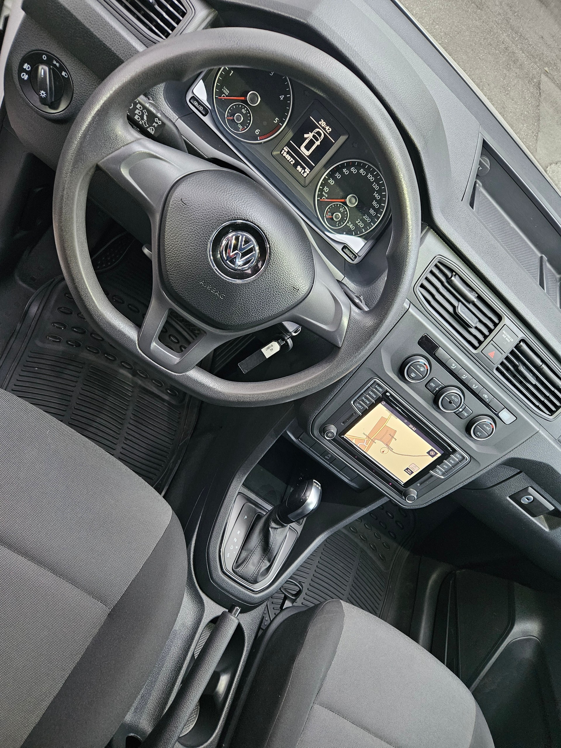 VW Caddy Maxi 2.0TDI BlueMotion Technology DSG-image-7