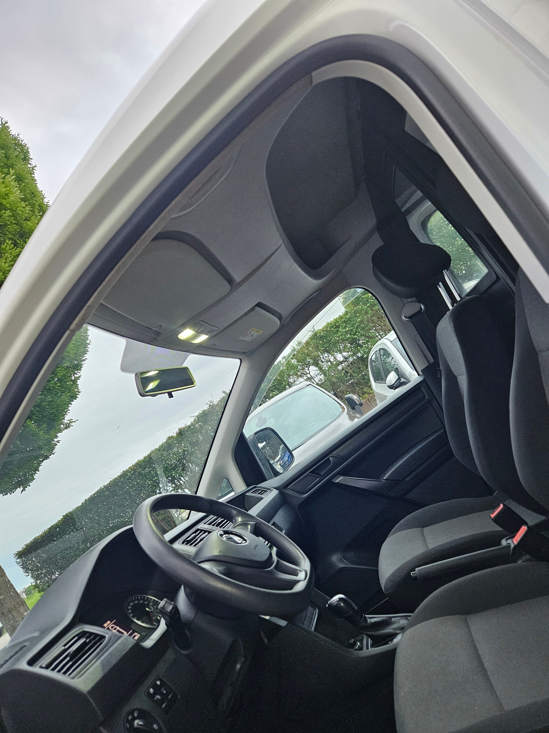 VW Caddy Maxi 2.0TDI BlueMotion Technology DSG-image-6