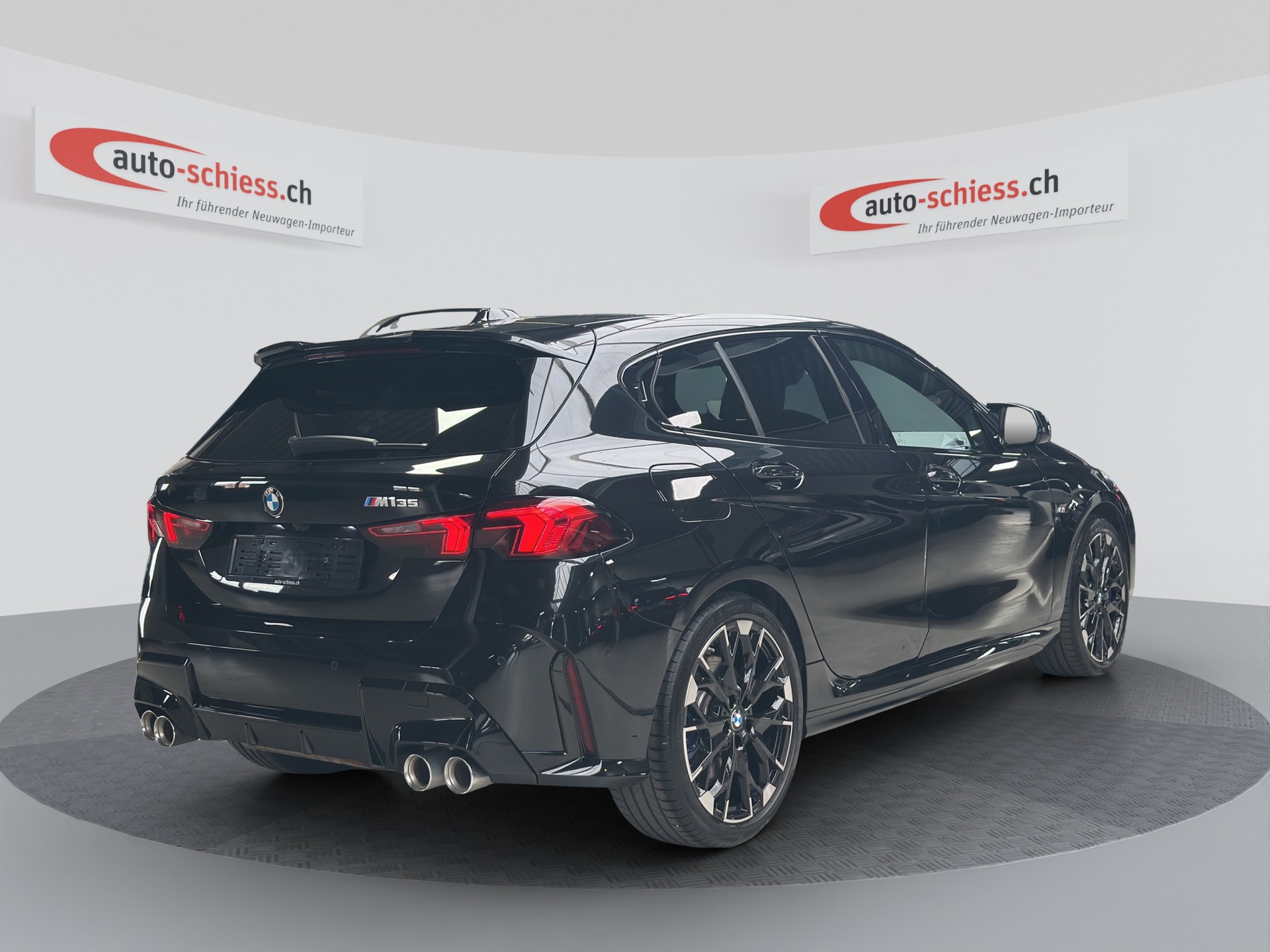 BMW M135 xDrive M Sport Shadow Line-image-4