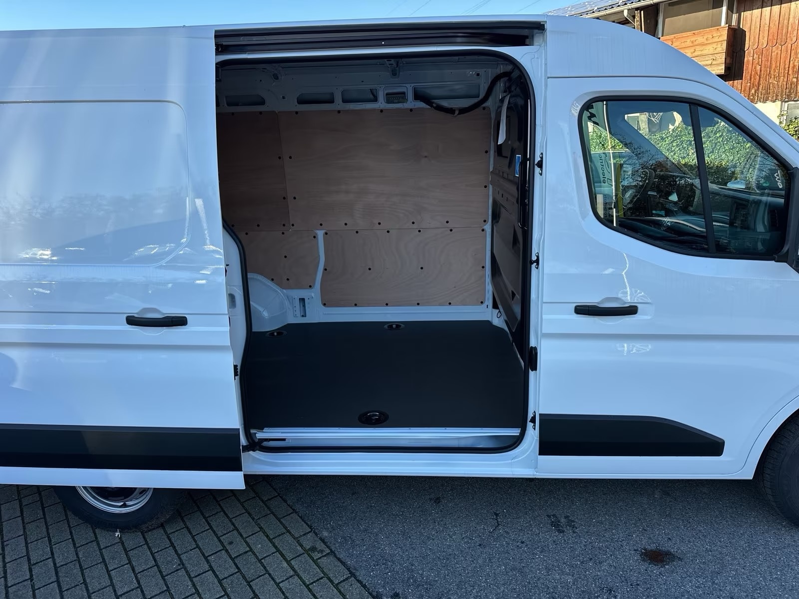 RENAULT Master E-Tech 40 EV 87kWh Longe Range L2H2-image-6