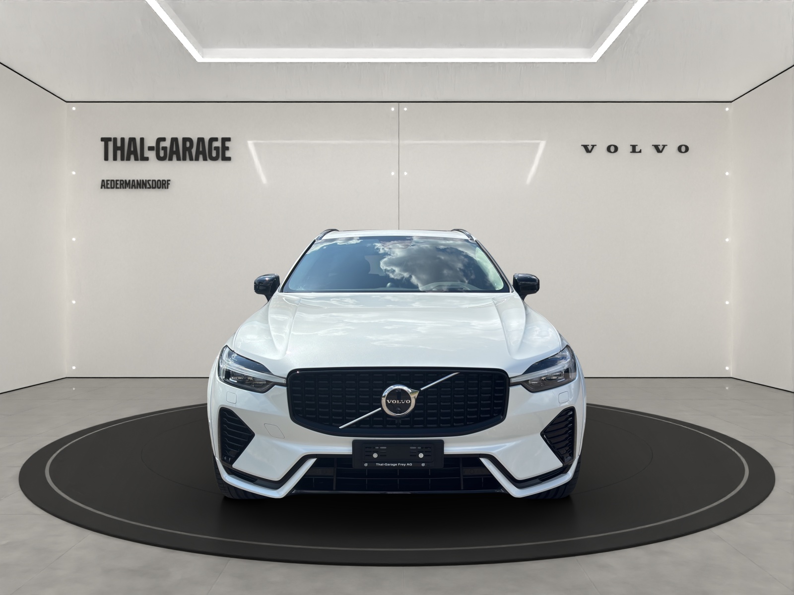 VOLVO XC60 2.0 T6 TE Ultimate Dark eAWD-showroom-element-2
