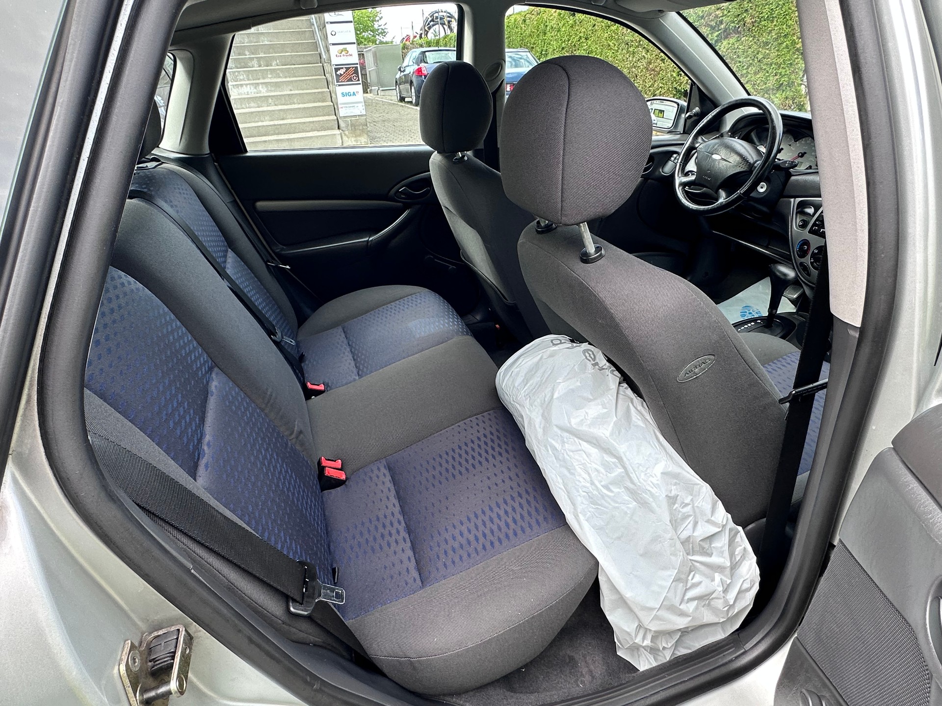 FORD Focus 1.6i 16V Carving-image-7