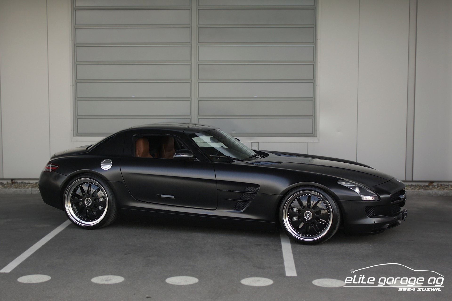 MERCEDES-BENZ SLS 63 AMG Speedshift-image-6