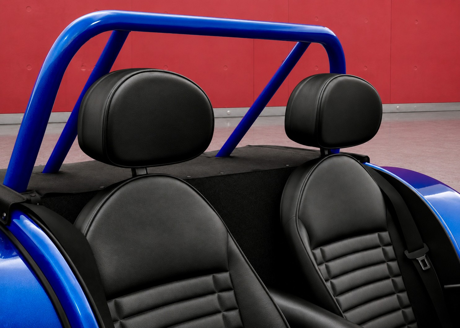 CATERHAM Seven 340S SV (MY26, Swiss new car, Viper Blue exclusive paint, 24-month factory warranty, delivery January 27)-image-9