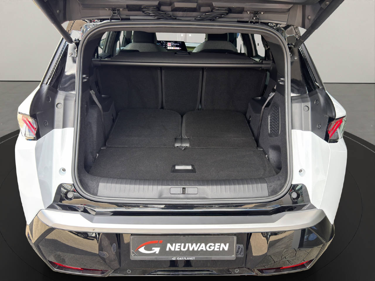 PEUGEOT 5008 e-GT Exclusive AWD-image-16