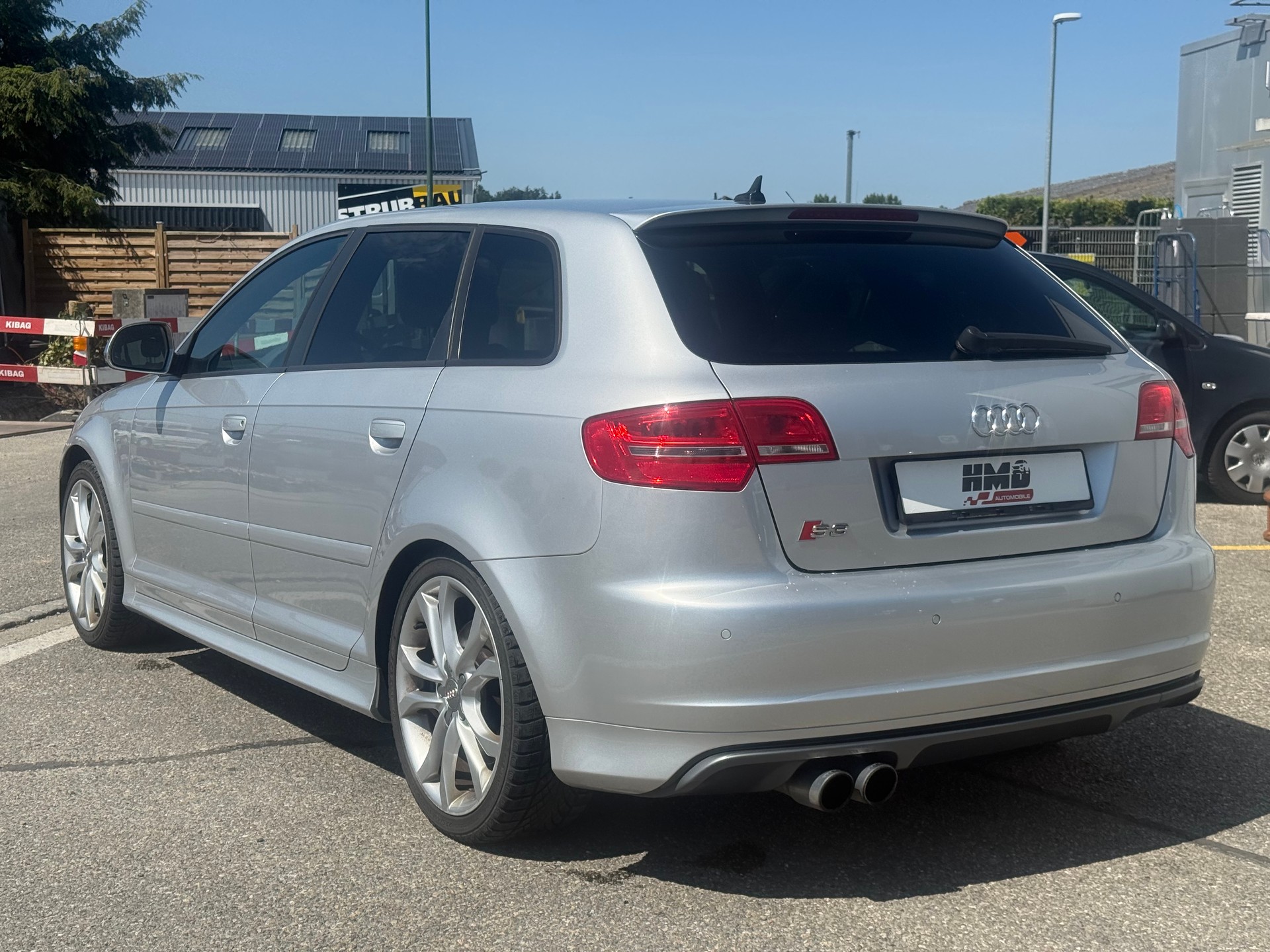 AUDI S3 Sportback 2.0 TFSI quattro S-tronic-image-3