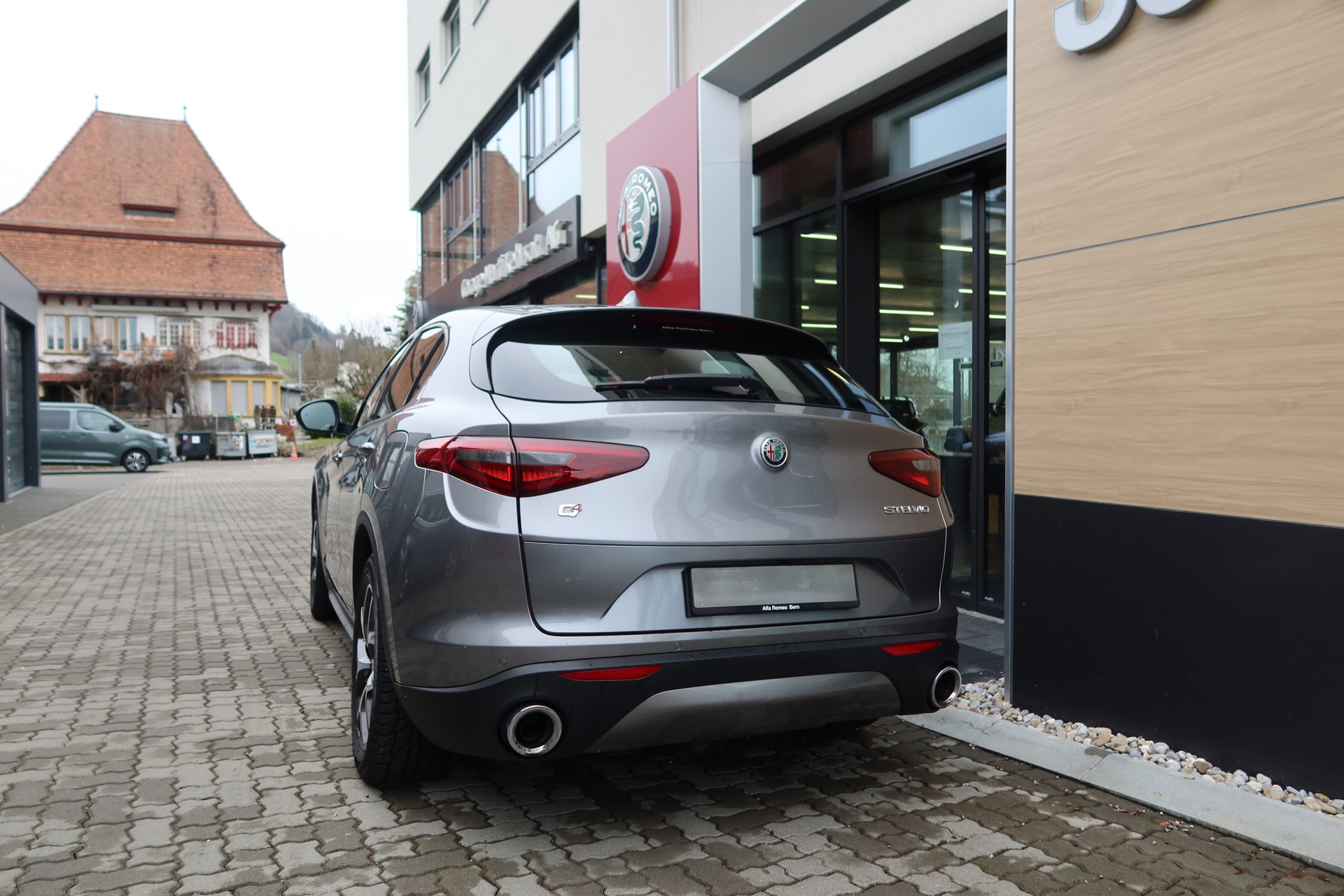 ALFA ROMEO Stelvio 2.2JTDM Execu. Q4-image-3