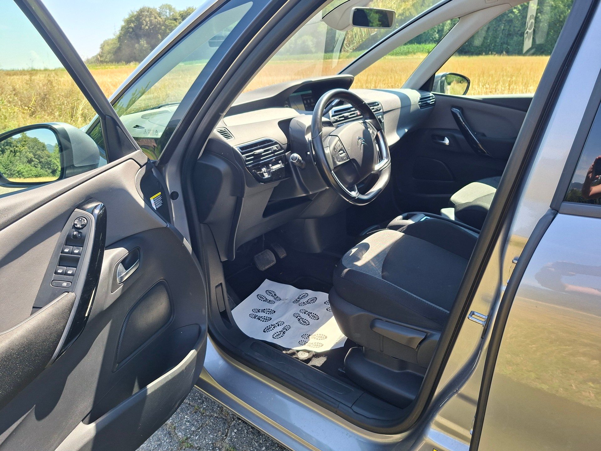 CITROEN Grand C4 Picasso 1.2 Pure Tech Feel Edition EAT6-image-8
