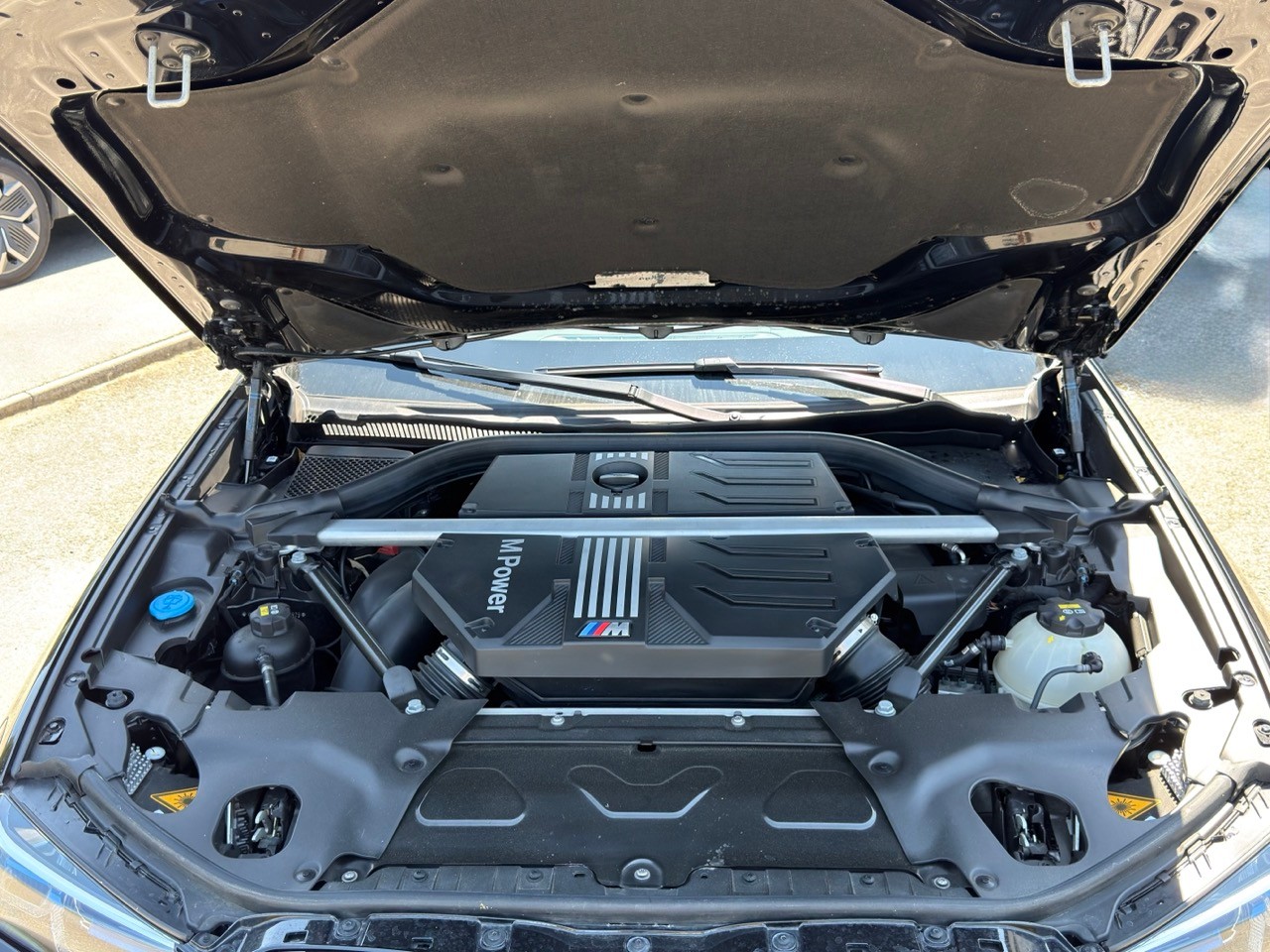BMW M Competition-image-12