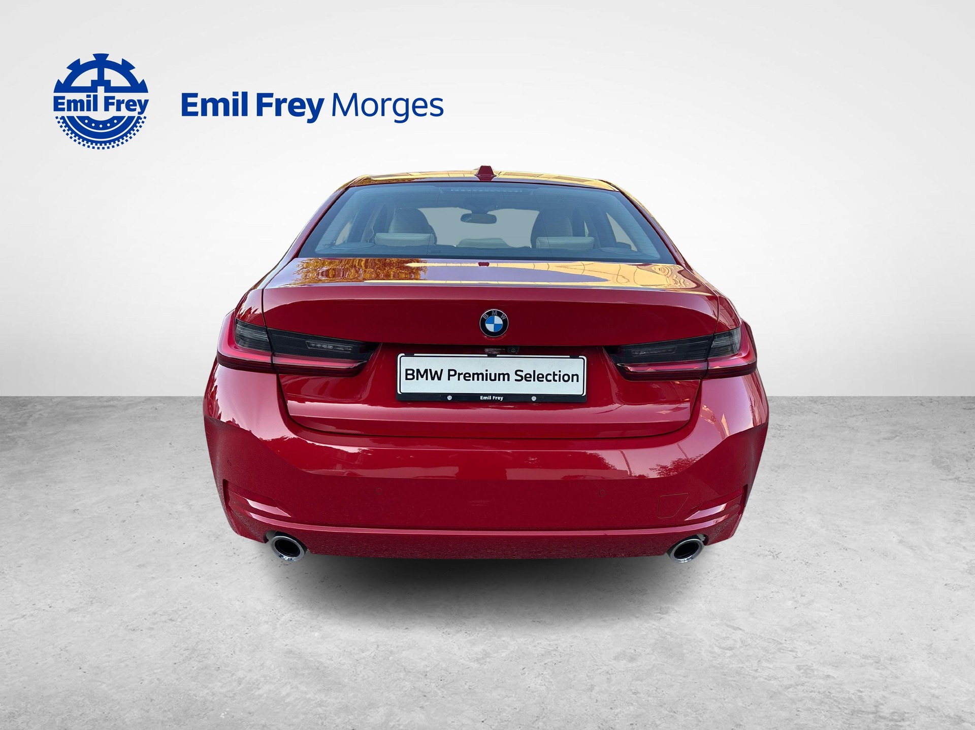 BMW 320d xDrive 48V-showroom-element-3