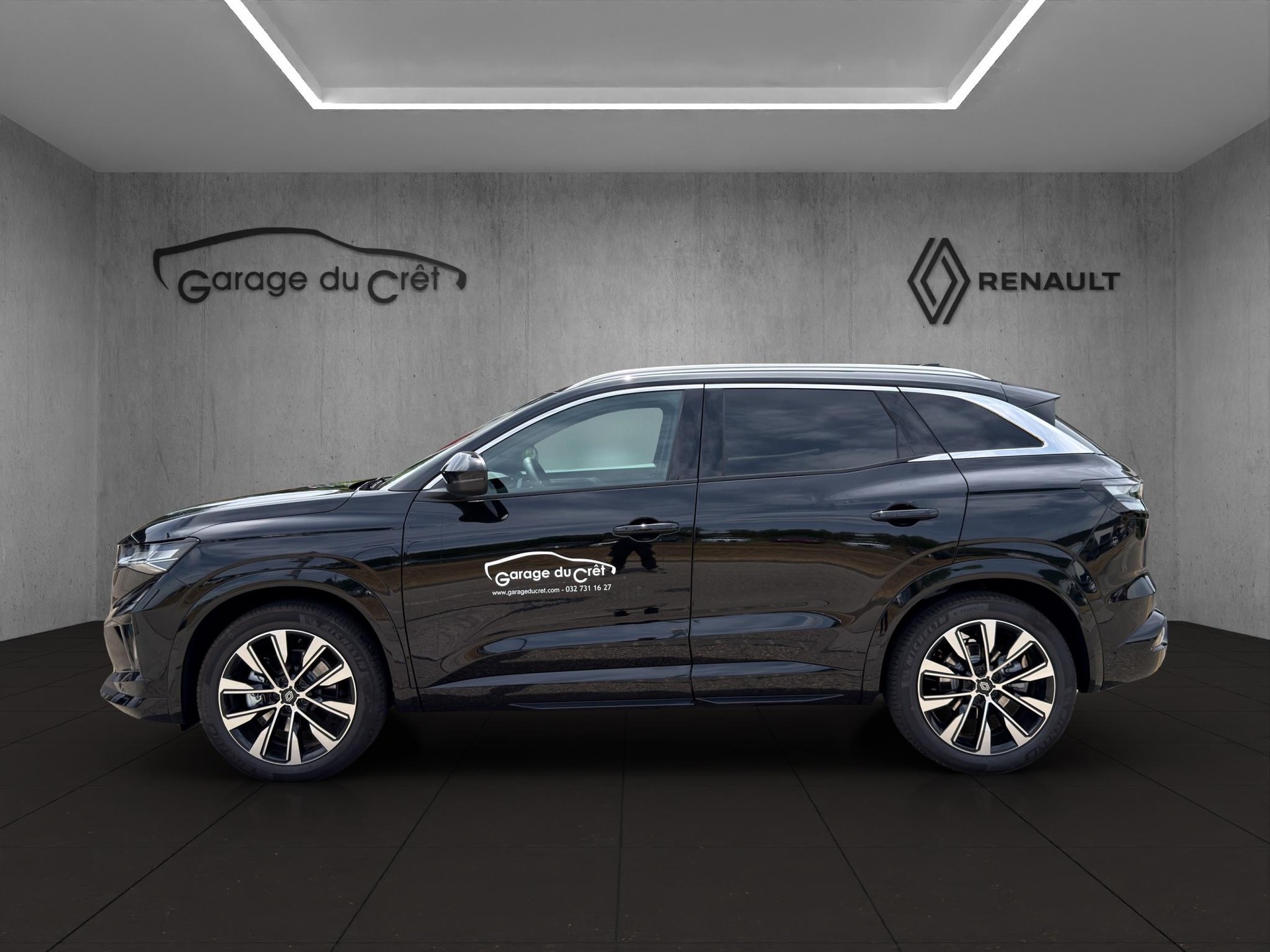 RENAULT Austral 1.2 E-Tech techno-showroom-element-1