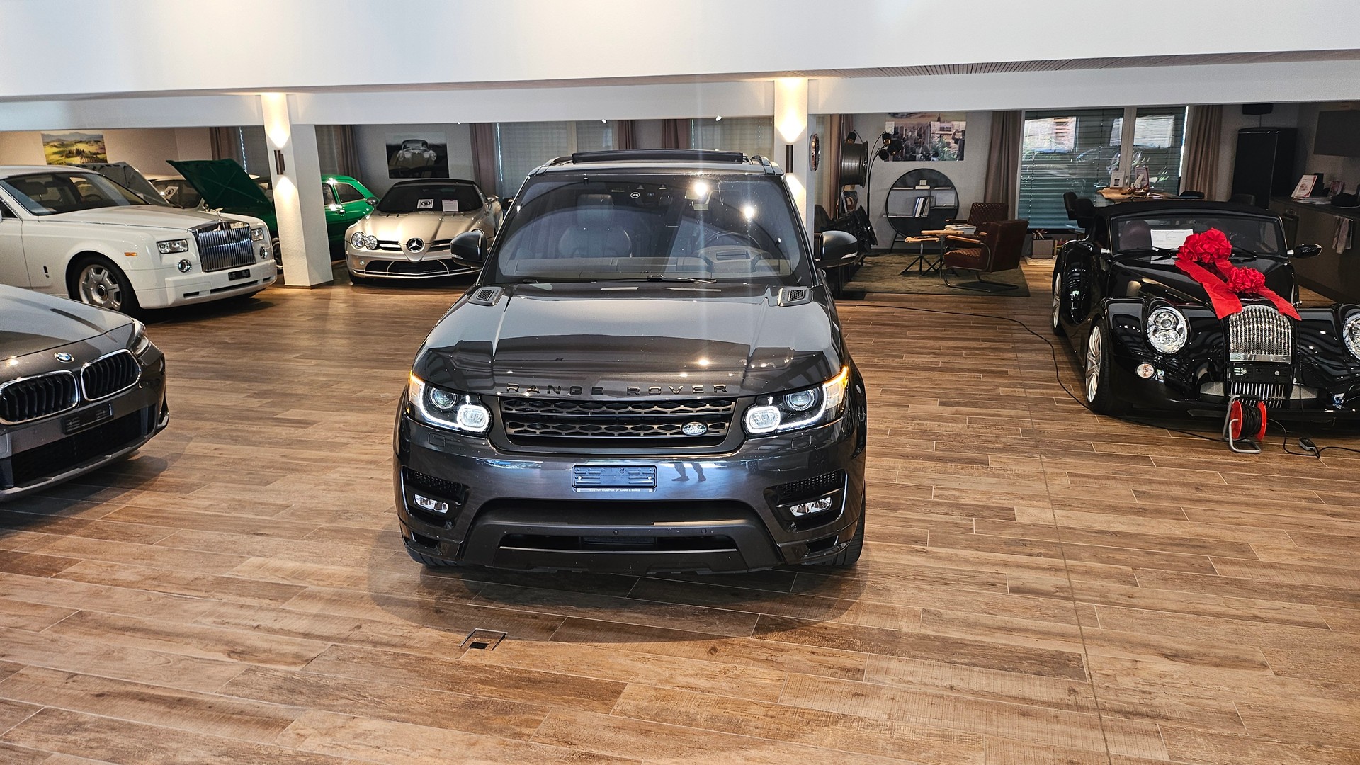 LAND ROVER Range Rover Sport 4.4 SDV8 Autobiography Automatic-showroom-element-3