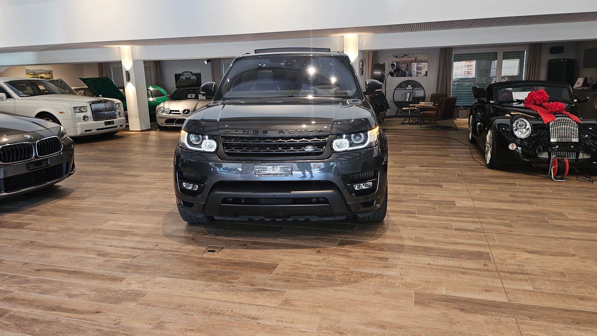 LAND ROVER Range Rover Sport 4.4 SDV8 Autobiography Automatic-showroom-element-2