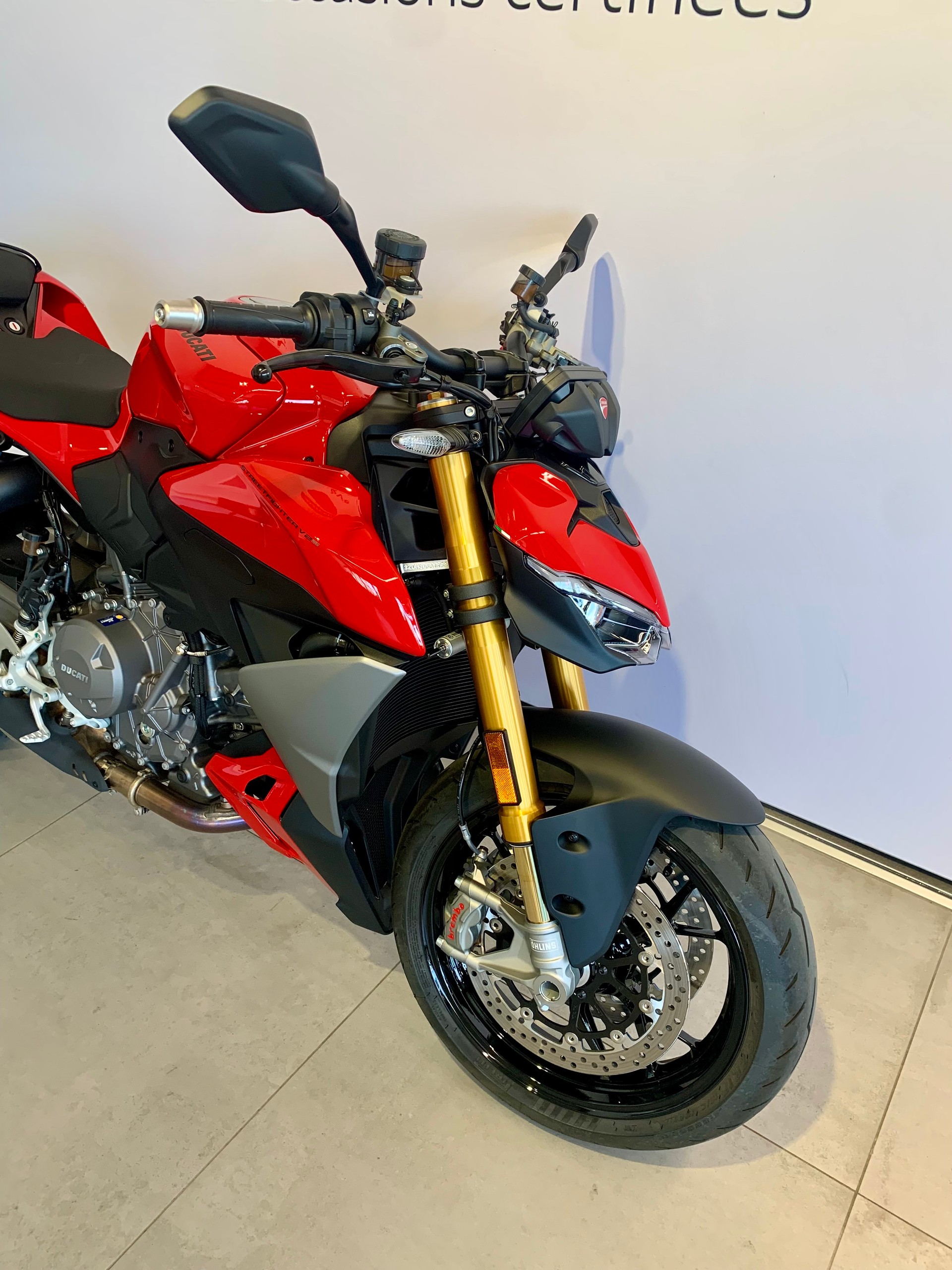 DUCATI Streetfighter V2 S-image-3