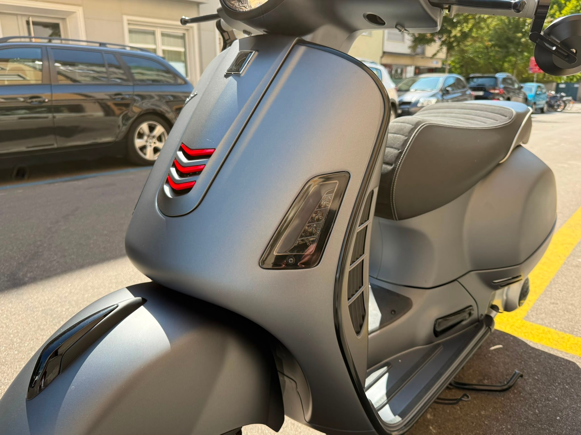 PIAGGIO Vespa GTS Super 300 i.e ABS-image-10