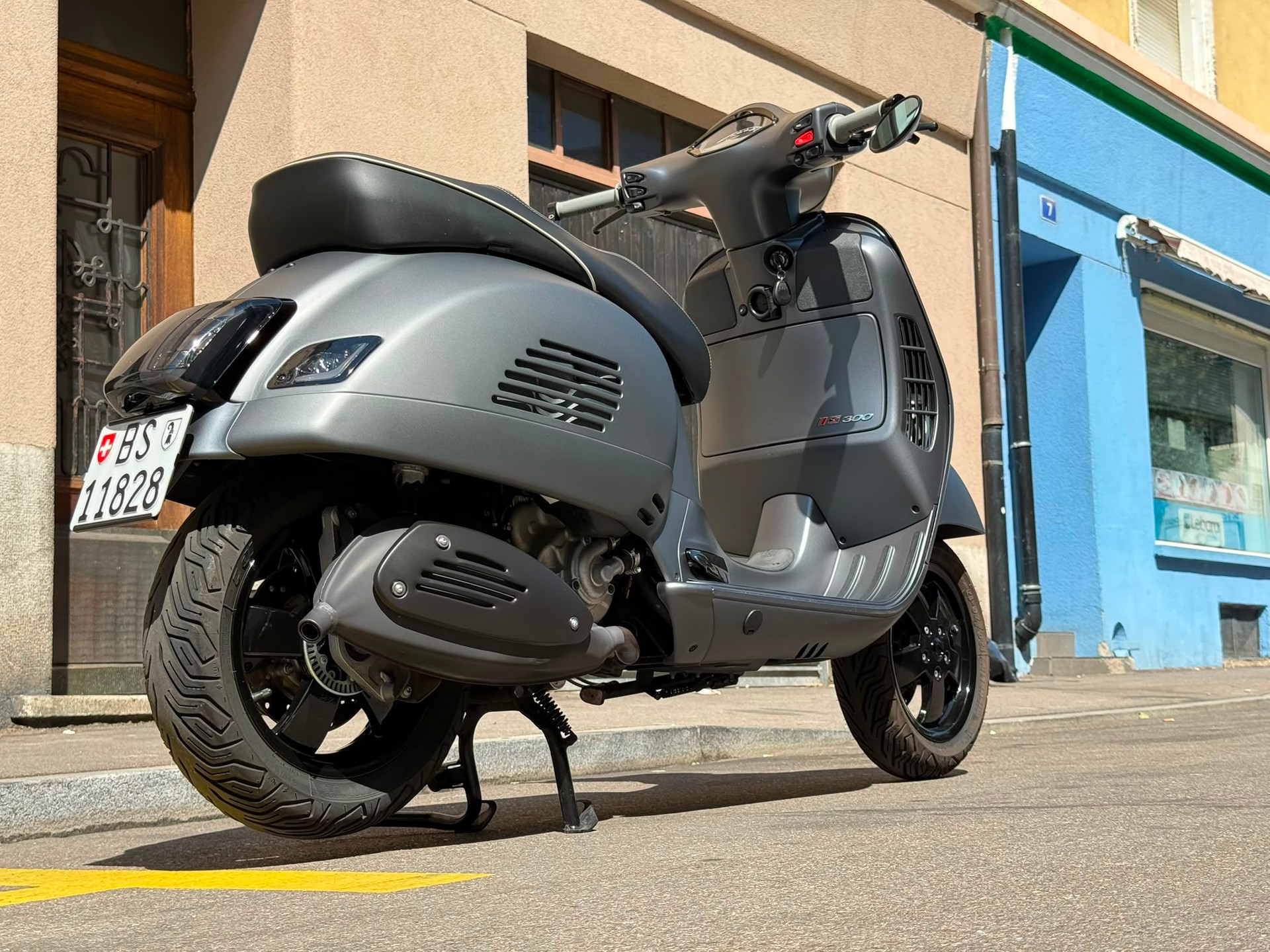 PIAGGIO Vespa GTS Super 300 i.e ABS-image-0