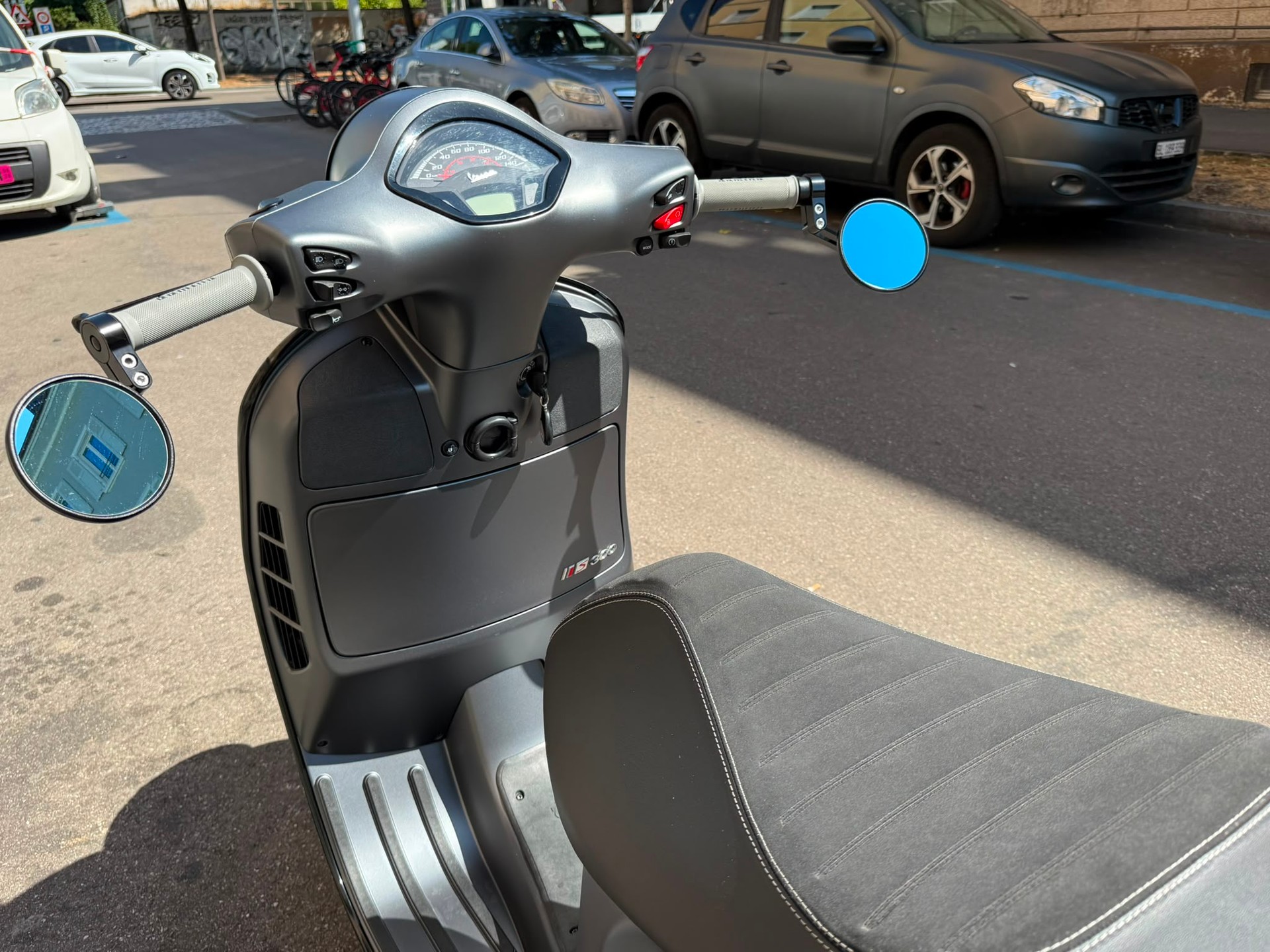 PIAGGIO Vespa GTS Super 300 i.e ABS-image-4