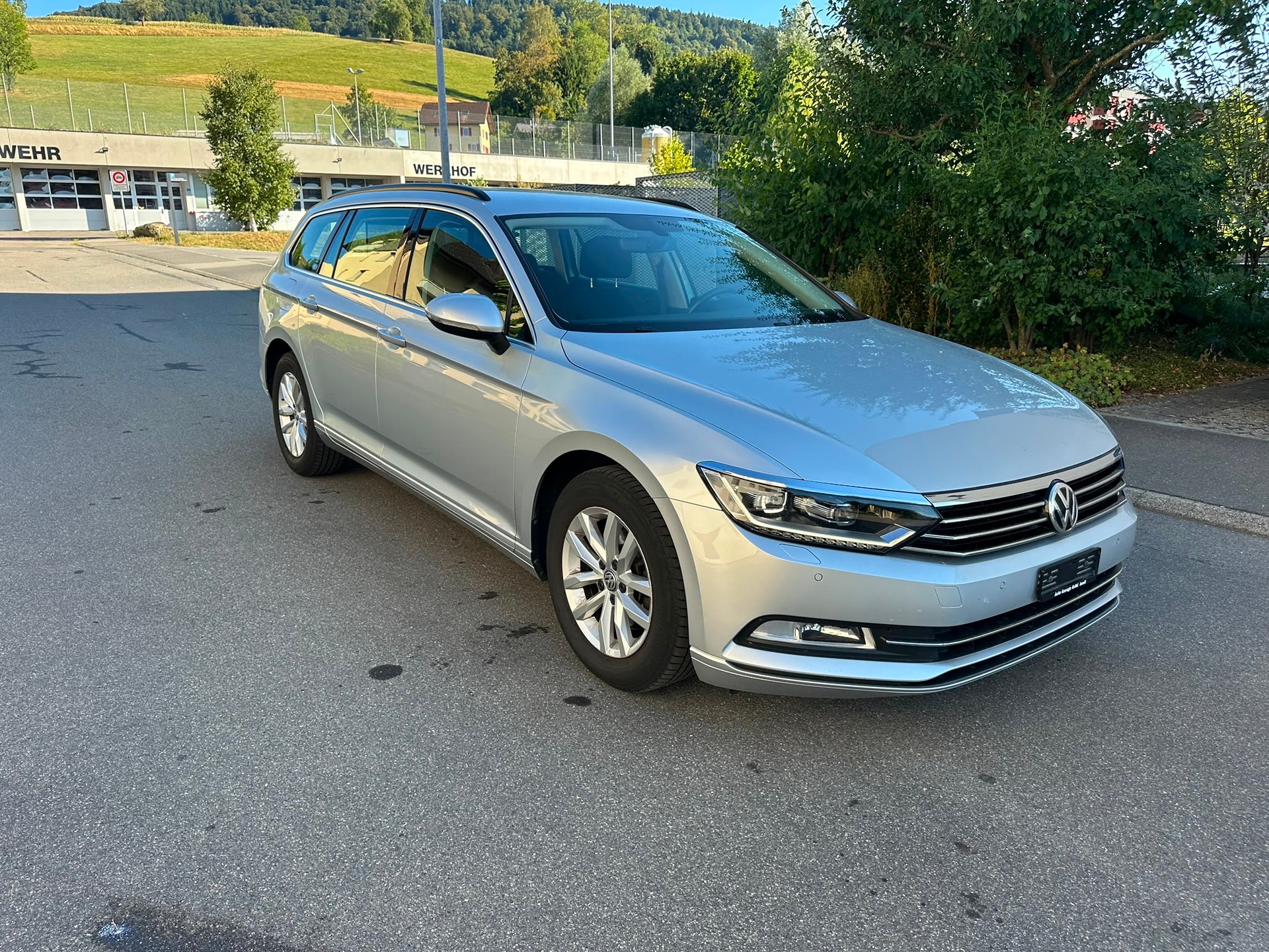 VW Passat Variant 2.0 TDI BMT Trendline DSG-image-1
