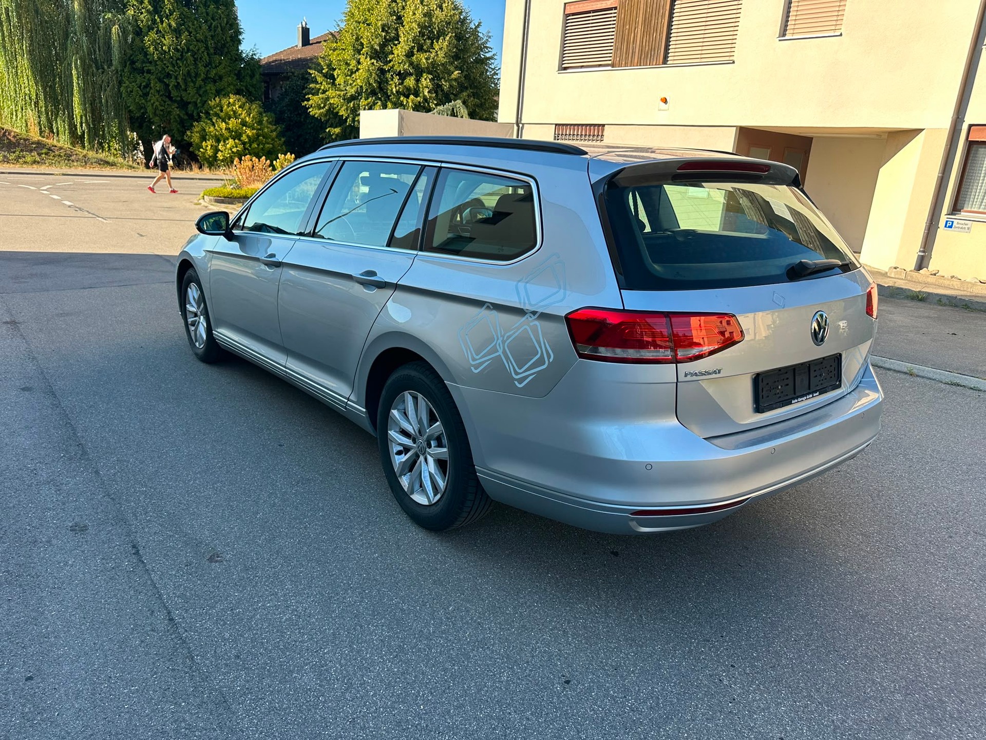 VW Passat Variant 2.0 TDI BMT Trendline DSG-image-4