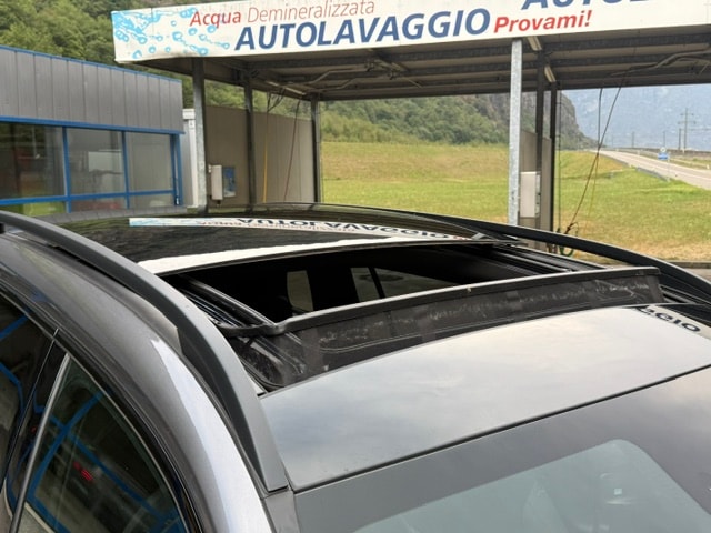 MERCEDES-BENZ GLB 220 d 4Matic AMG Line 8G-Tronic-image-9