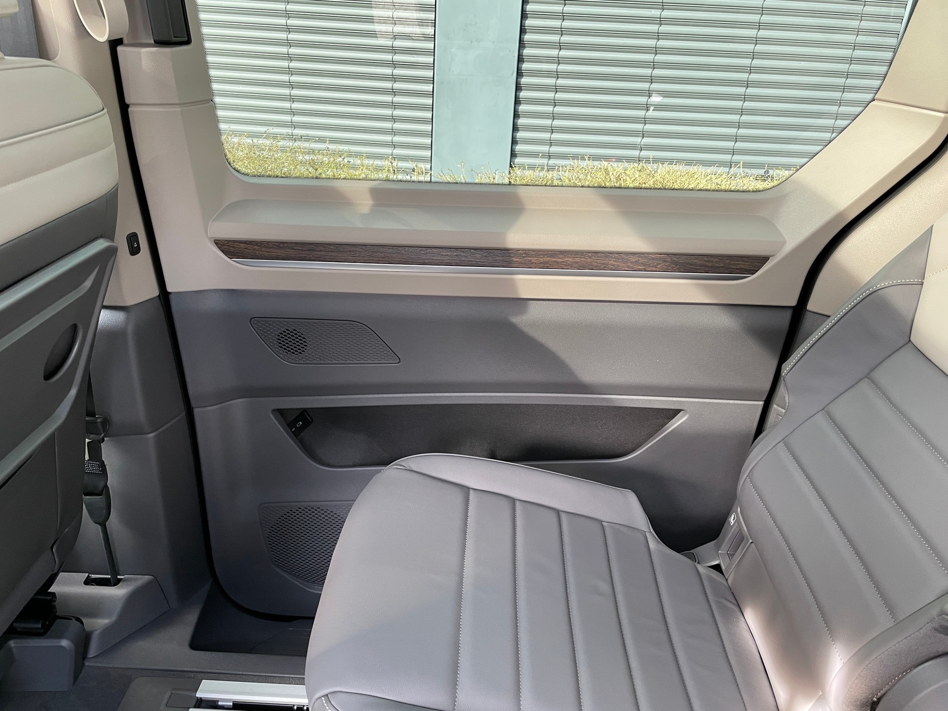 VW Multivan 1.4 eHybrid Style DSG - 6 Sitzer-image-14