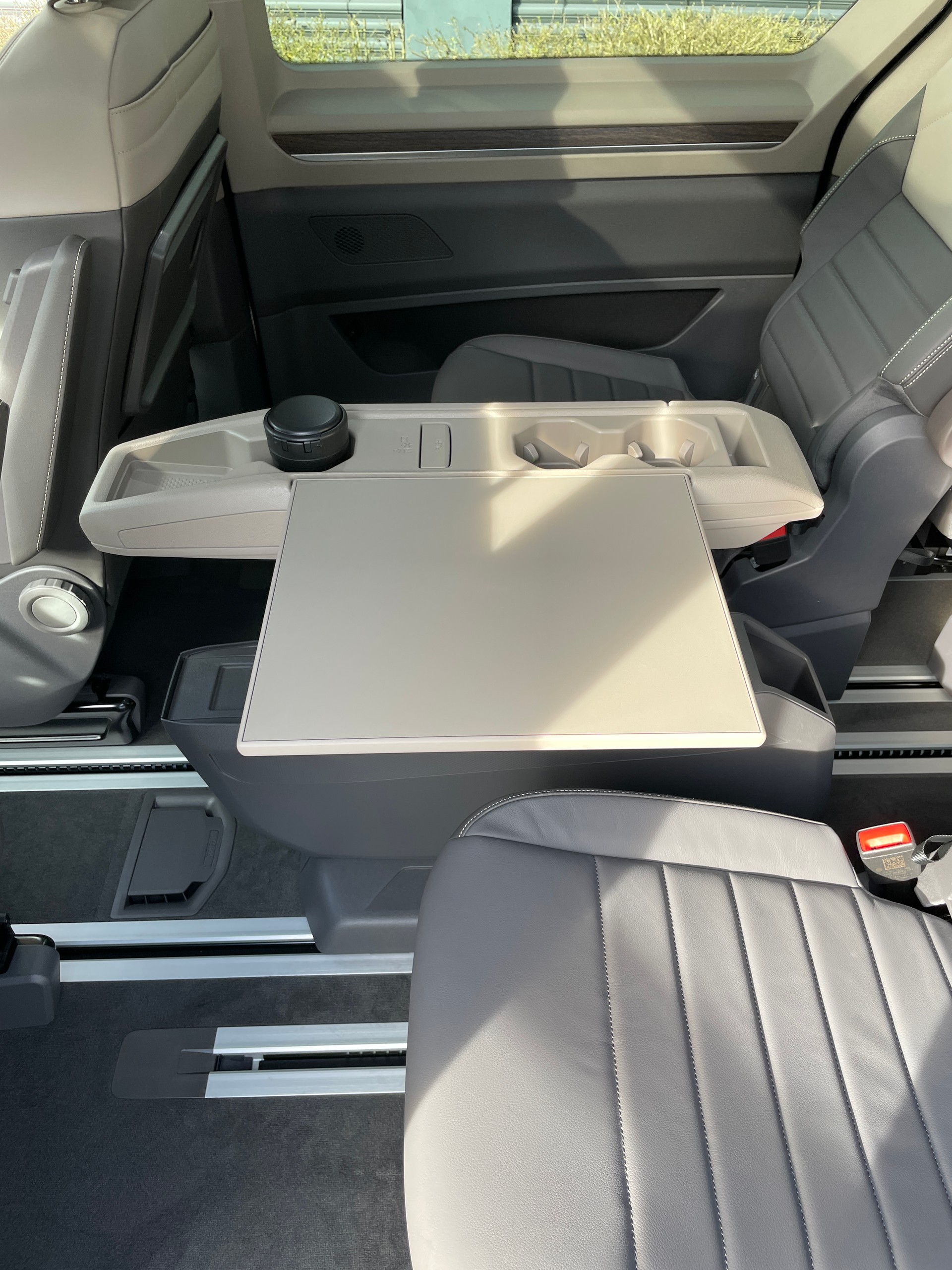 VW Multivan 1.4 eHybrid Style DSG - 6 Sitzer-image-16