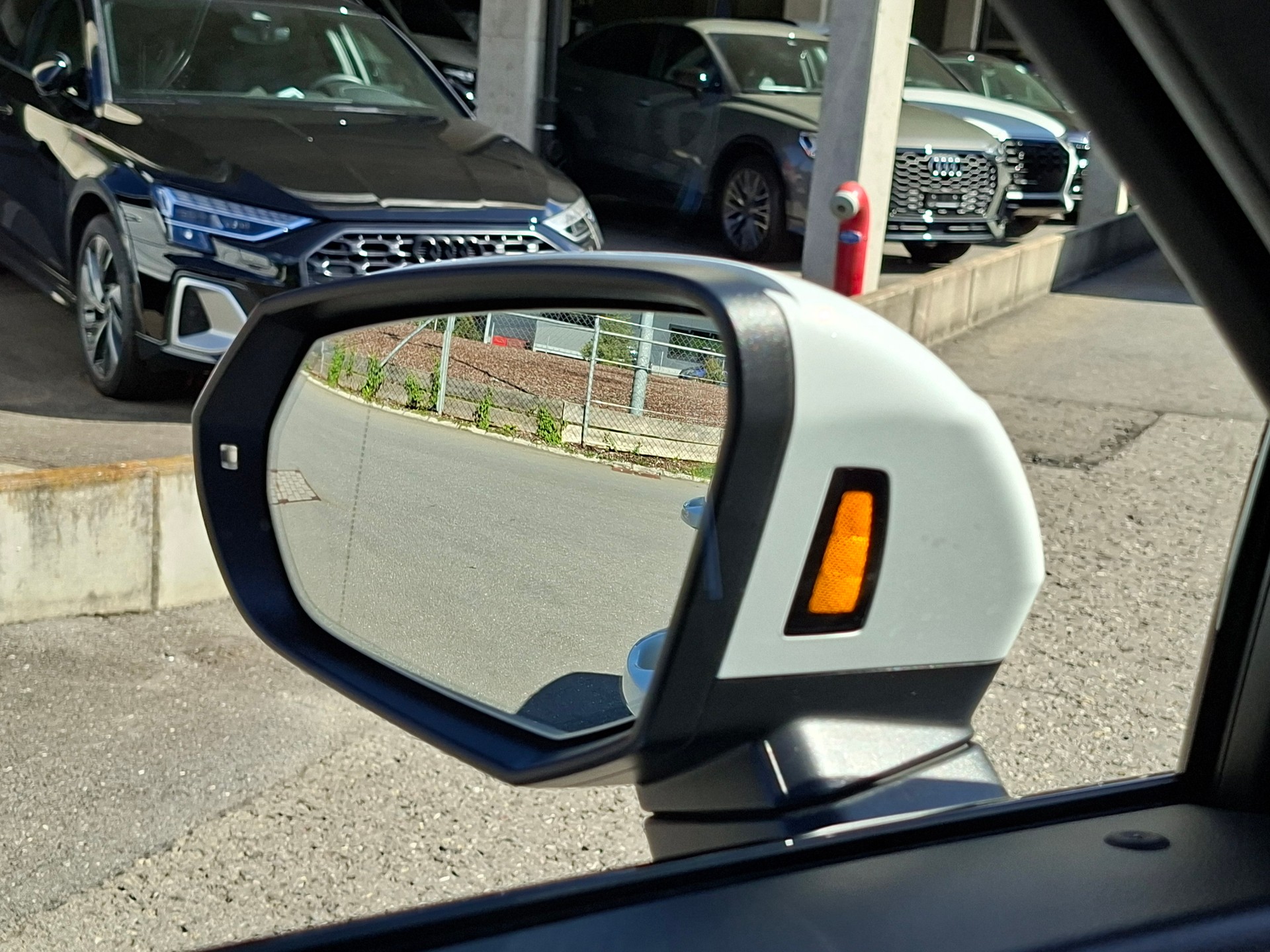AUDI Q3 35 TFSI advanced Attraction S-tronic *Anhängerkupplung+Garantie*-image-13