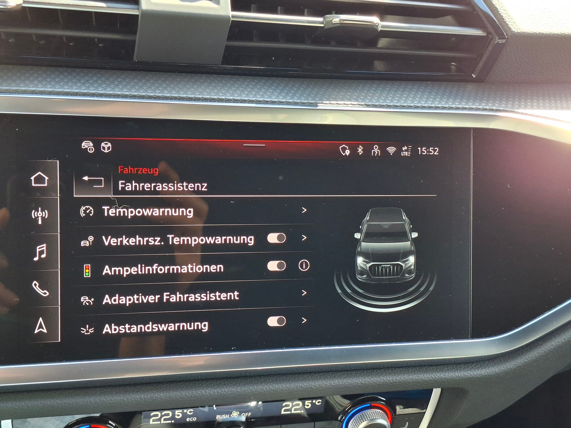 AUDI Q3 35 TFSI advanced Attraction S-tronic *Anhängerkupplung+Garantie*-image-12