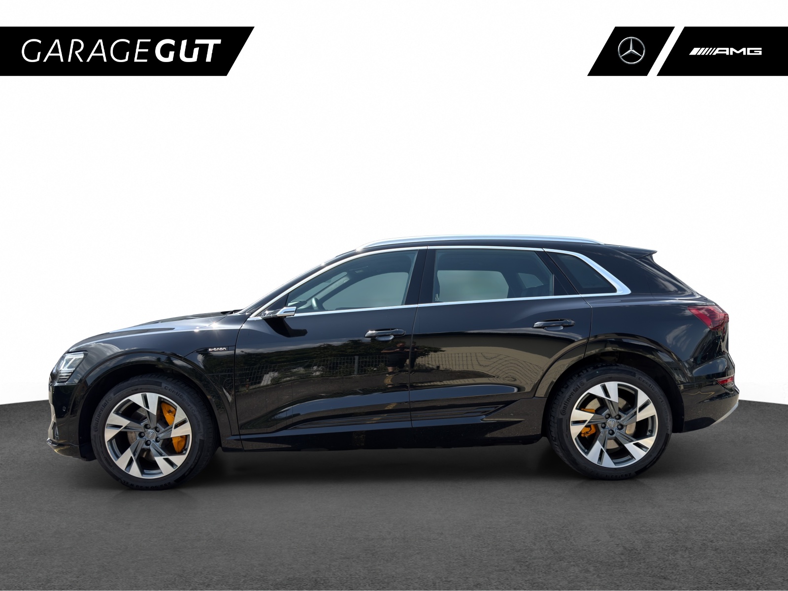 AUDI e-tron 55 quattro-showroom-element-1