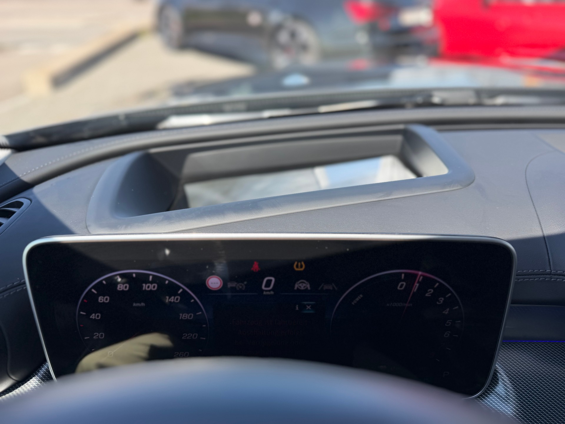 MERCEDES-BENZ C 300e AMG Line 4 Matic EQ Hybrid-image-22