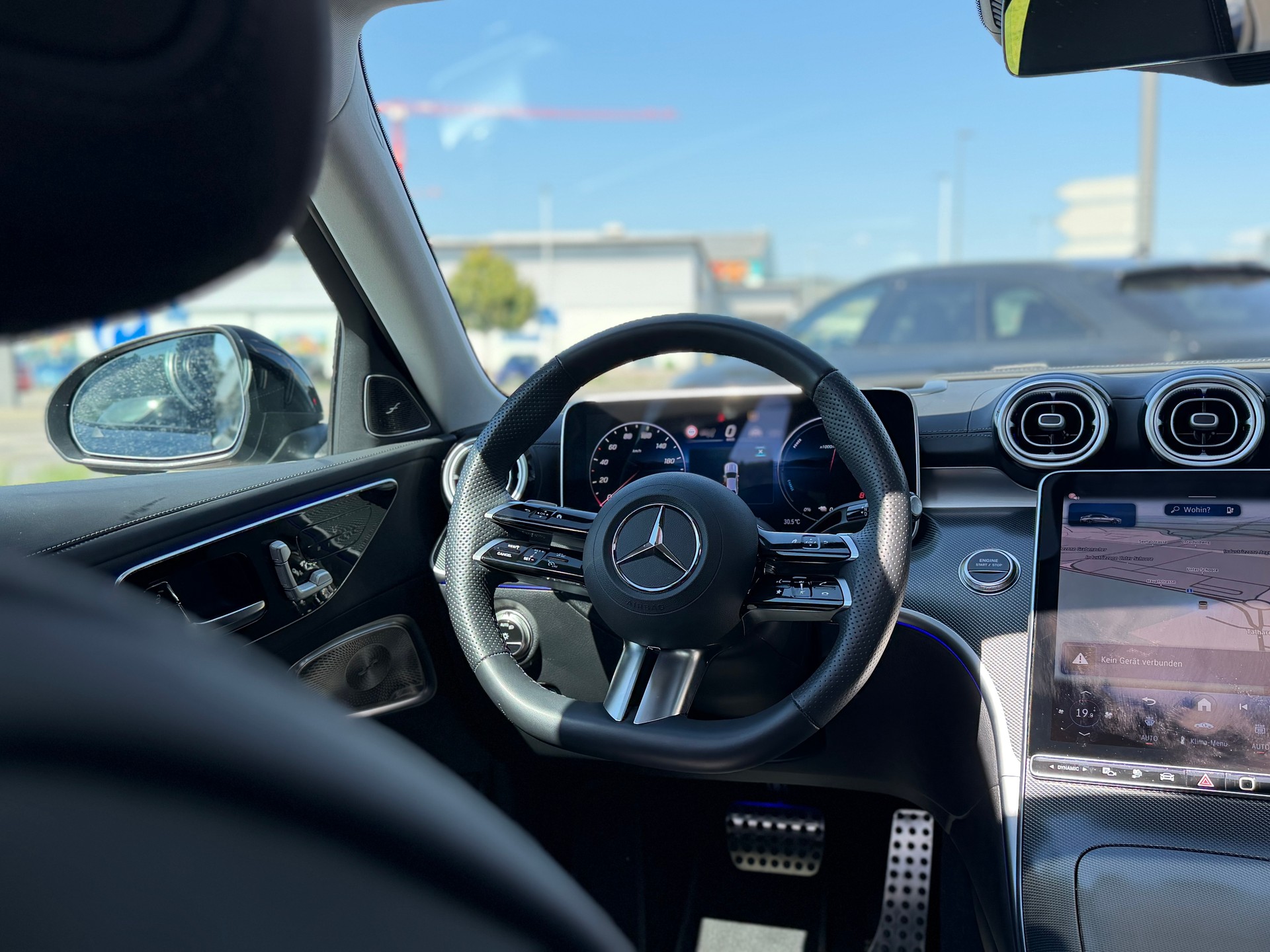 MERCEDES-BENZ C 300e AMG Line 4 Matic EQ Hybrid-image-19