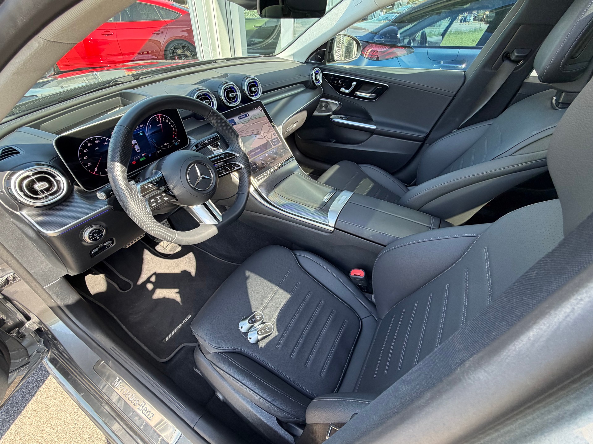 MERCEDES-BENZ C 300e AMG Line 4 Matic EQ Hybrid-image-18