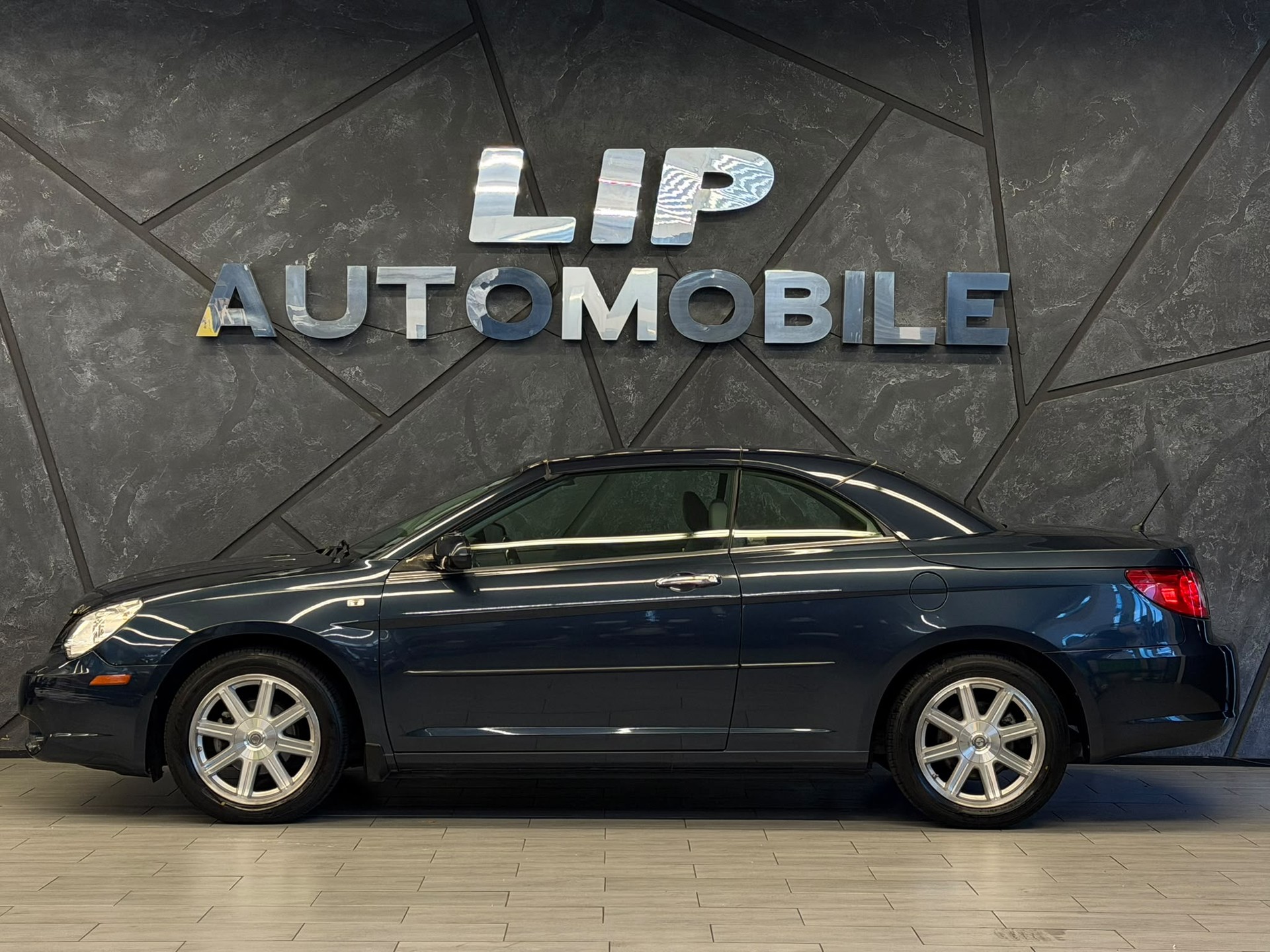 CHRYSLER Sebring 2.7 V6 Limited (LX)-showroom-element-3