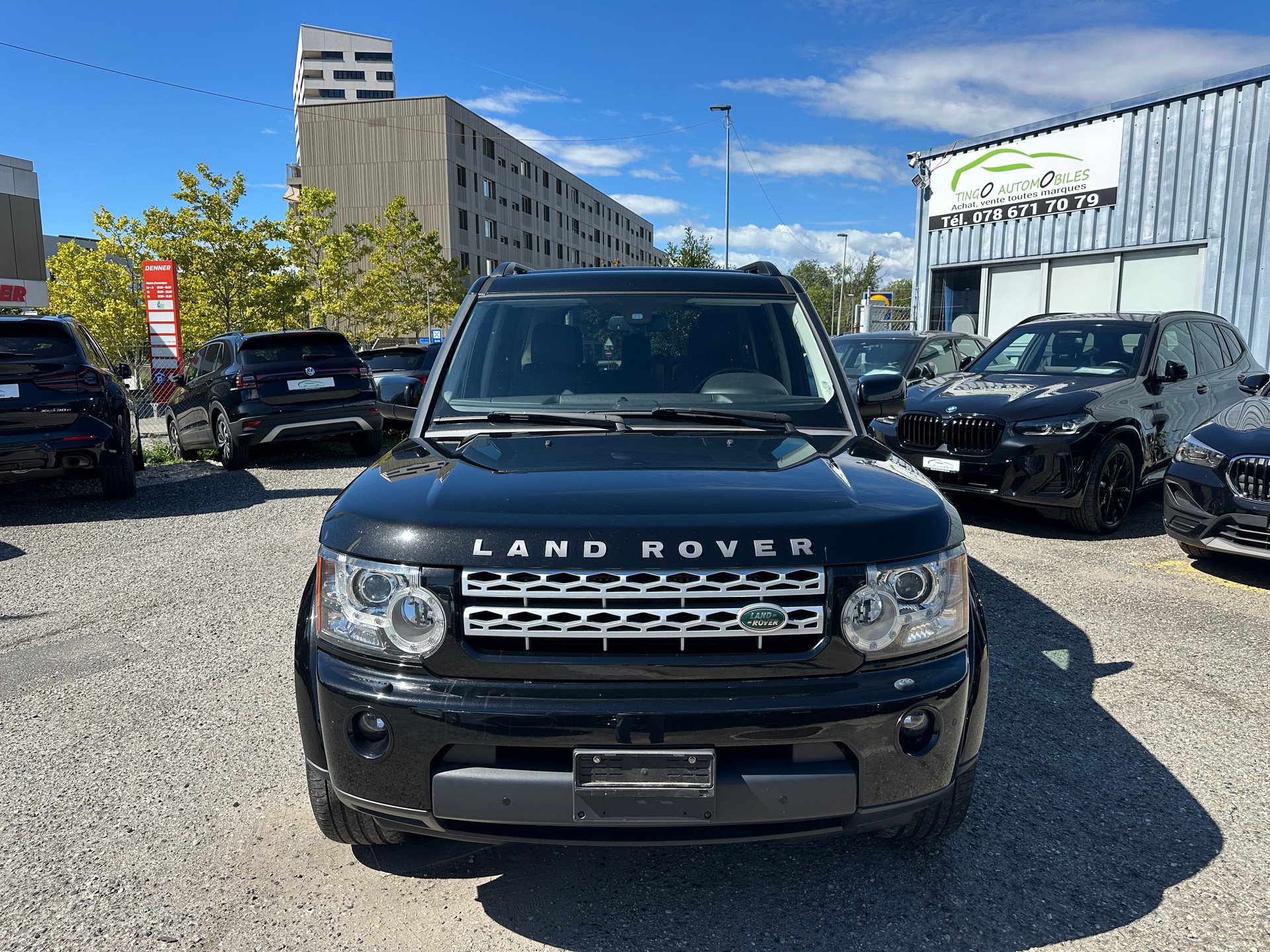 LAND ROVER Discovery 3.0 SDV6 HSE Automatic 7 Places-showroom-element-1