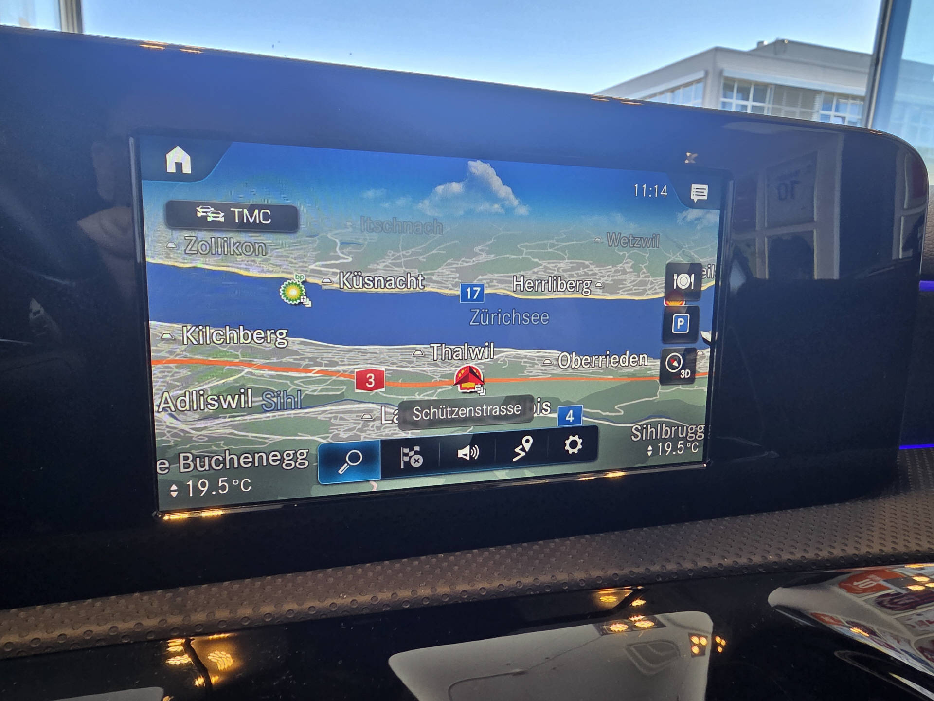 MERCEDES-BENZ A 200 AMG Line Limousine-image-20