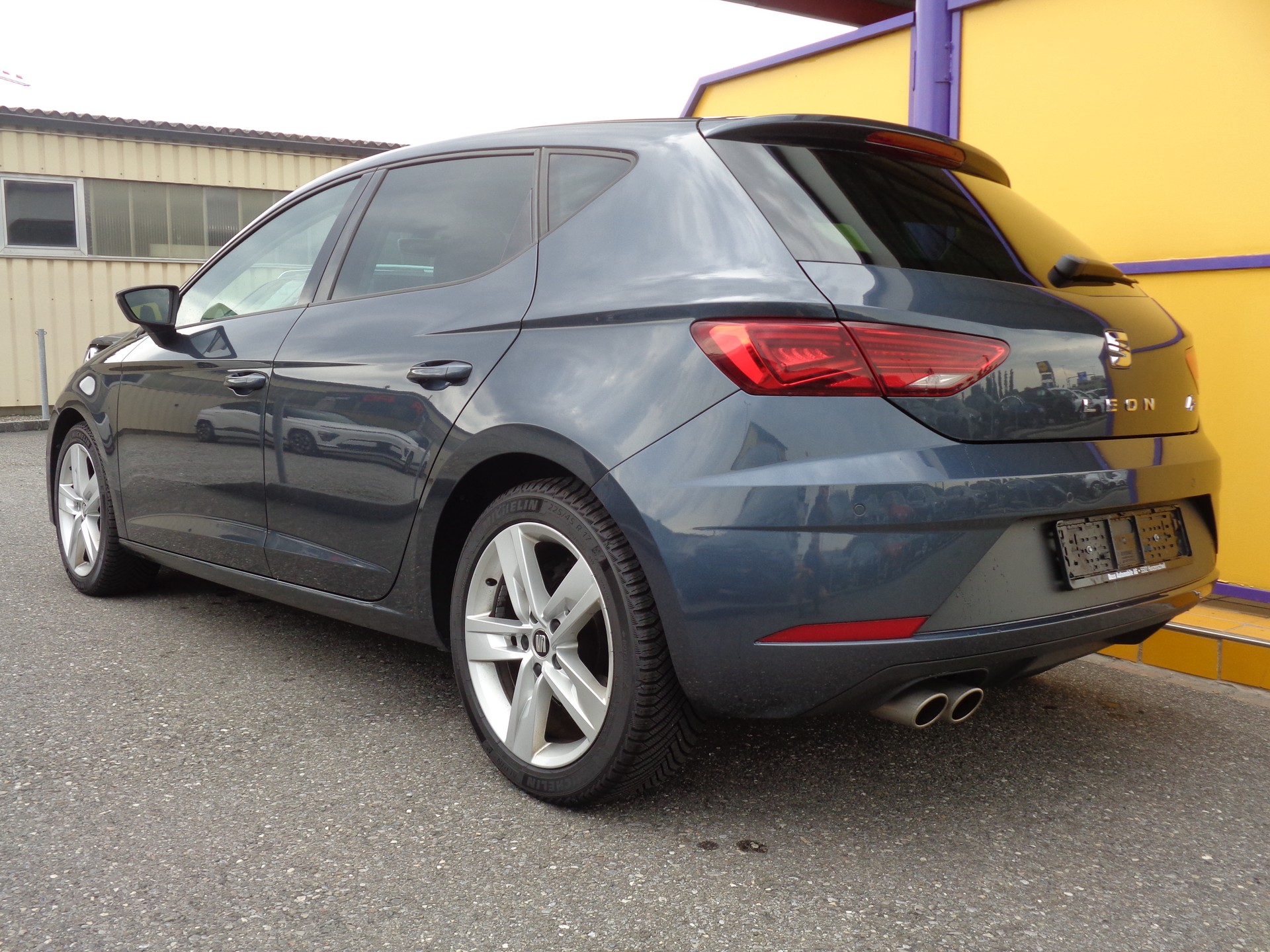 SEAT Leon 1.5 TSI EVO FR ACT FR DSG-image-5