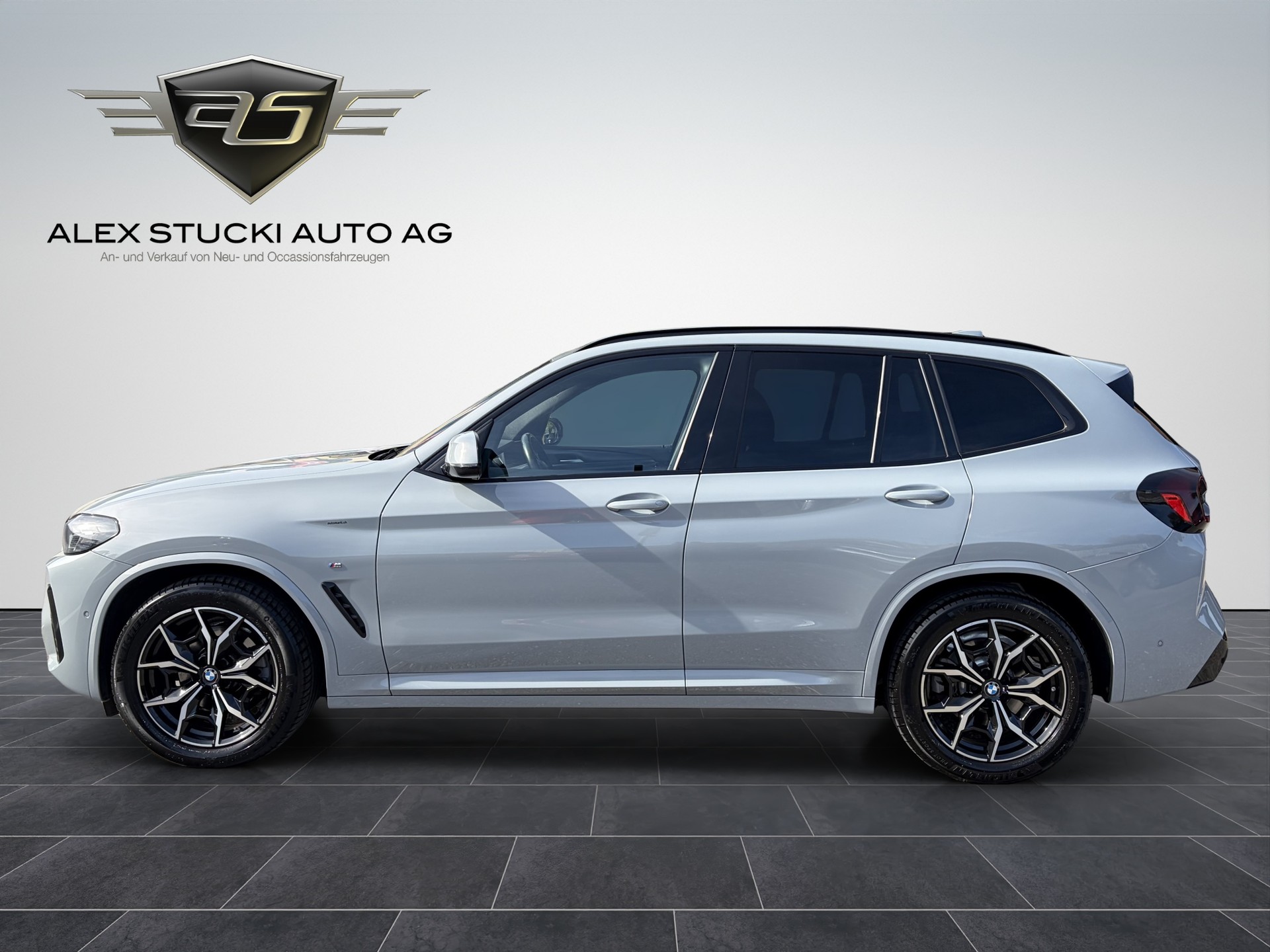 BMW X3 xDrive 48V 20d M Sport-showroom-element-3