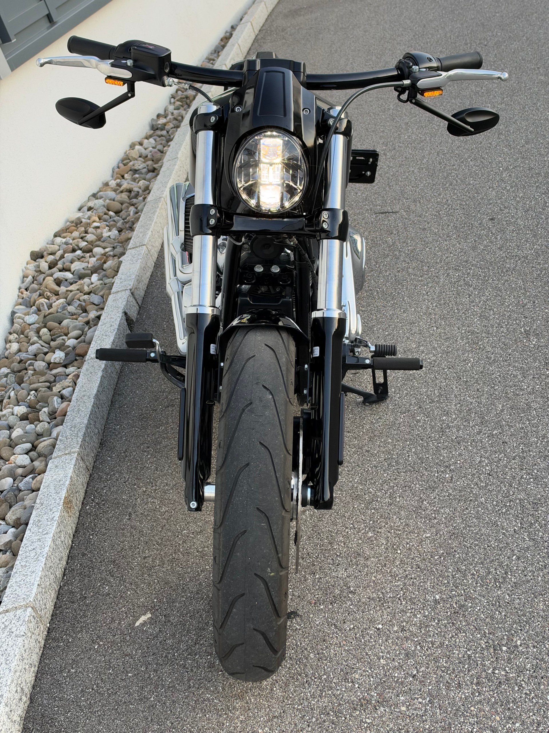 HARLEY-DAVIDSON FXBRS Breakout 114 ABS (69/35kW)-image-12