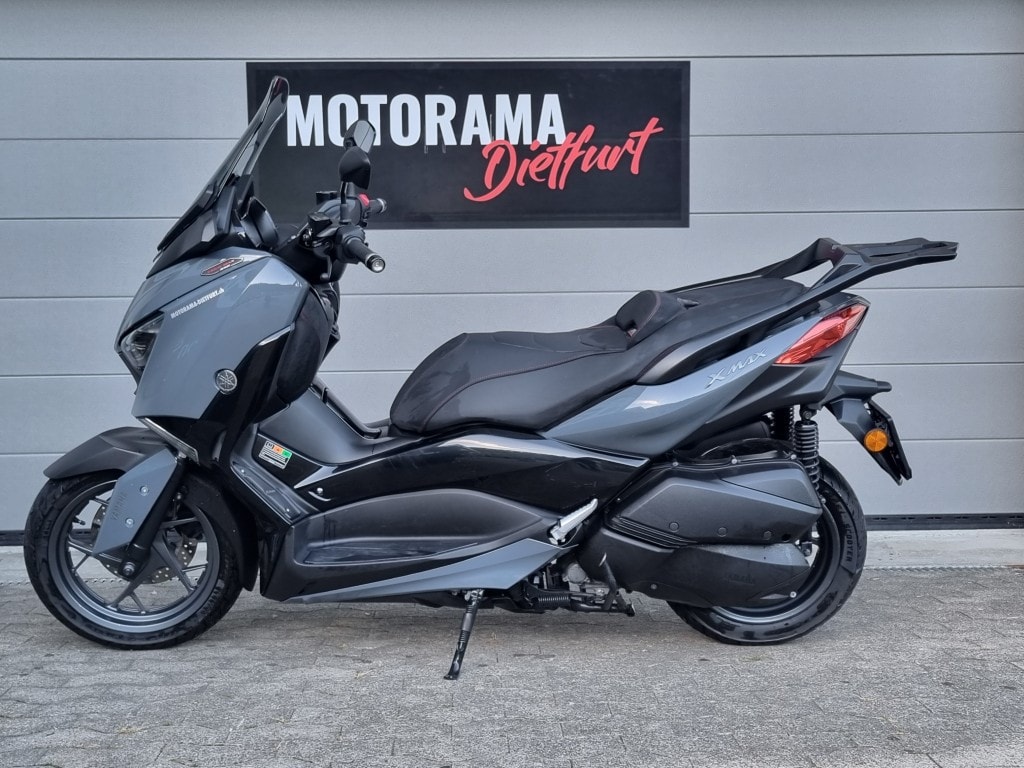 YAMAHA X-Max 300-image-1