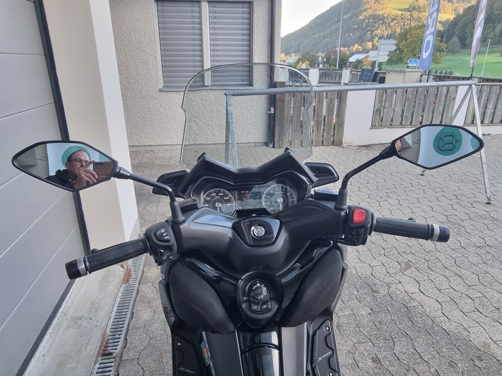 YAMAHA X-Max 300-image-4