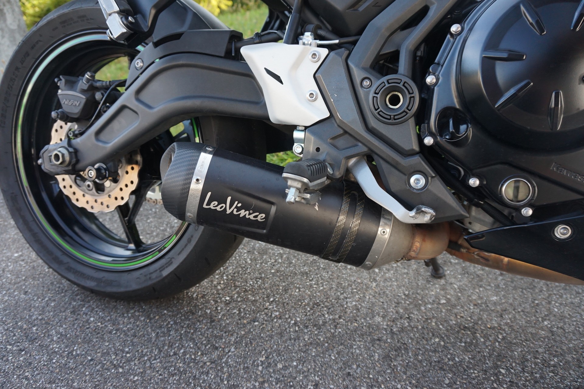 KAWASAKI Ninja 650 ABS mit Leovinci LV ONE EVO Karbon Auspuff-image-8