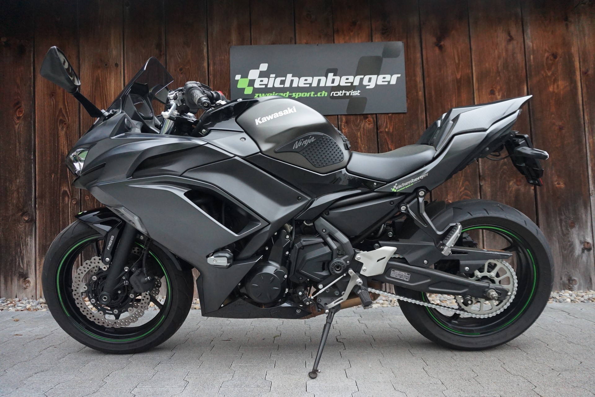 KAWASAKI Ninja 650 ABS mit Leovinci LV ONE EVO Karbon Auspuff-image-7
